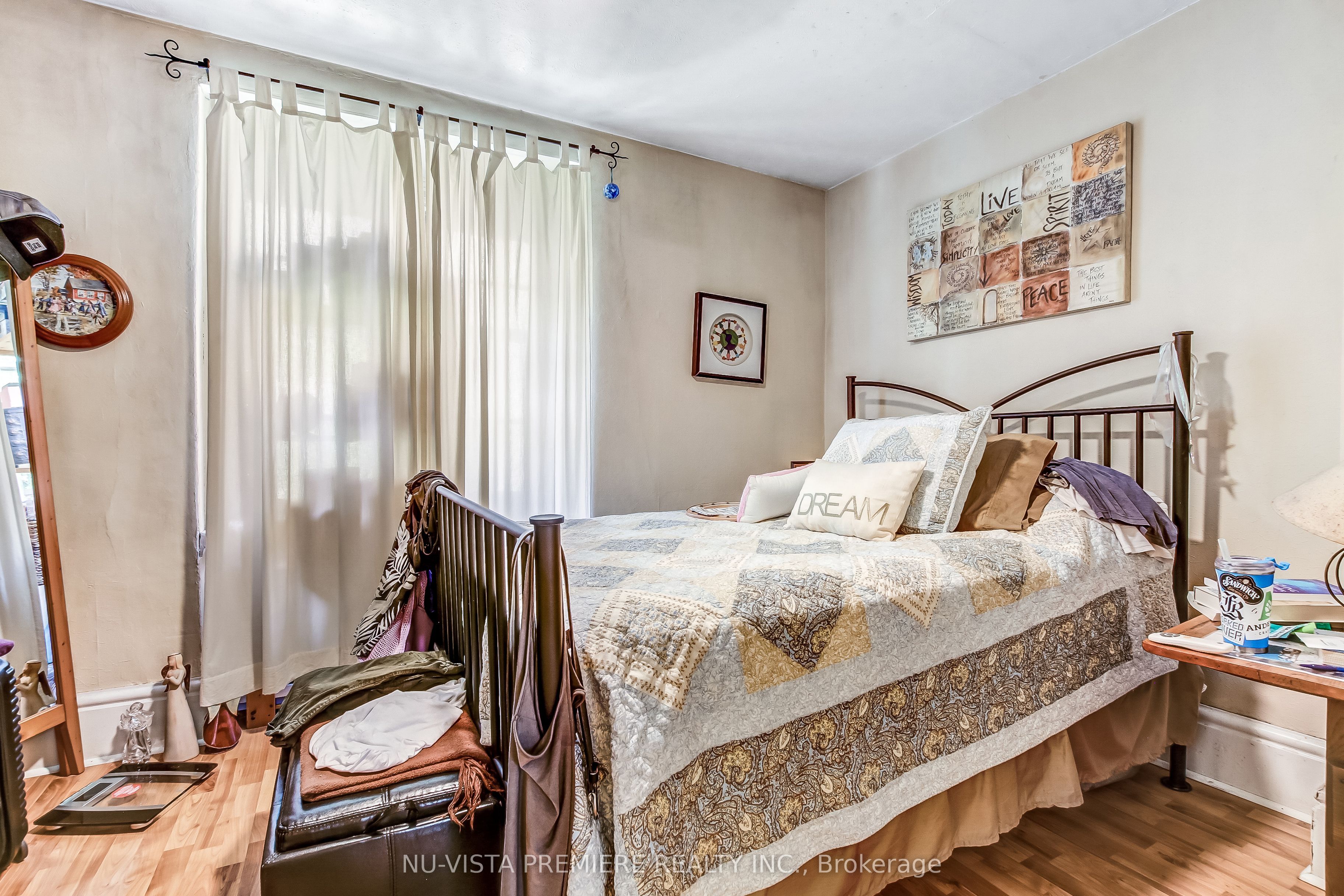 312 Piccadilly Street Property Photo 14