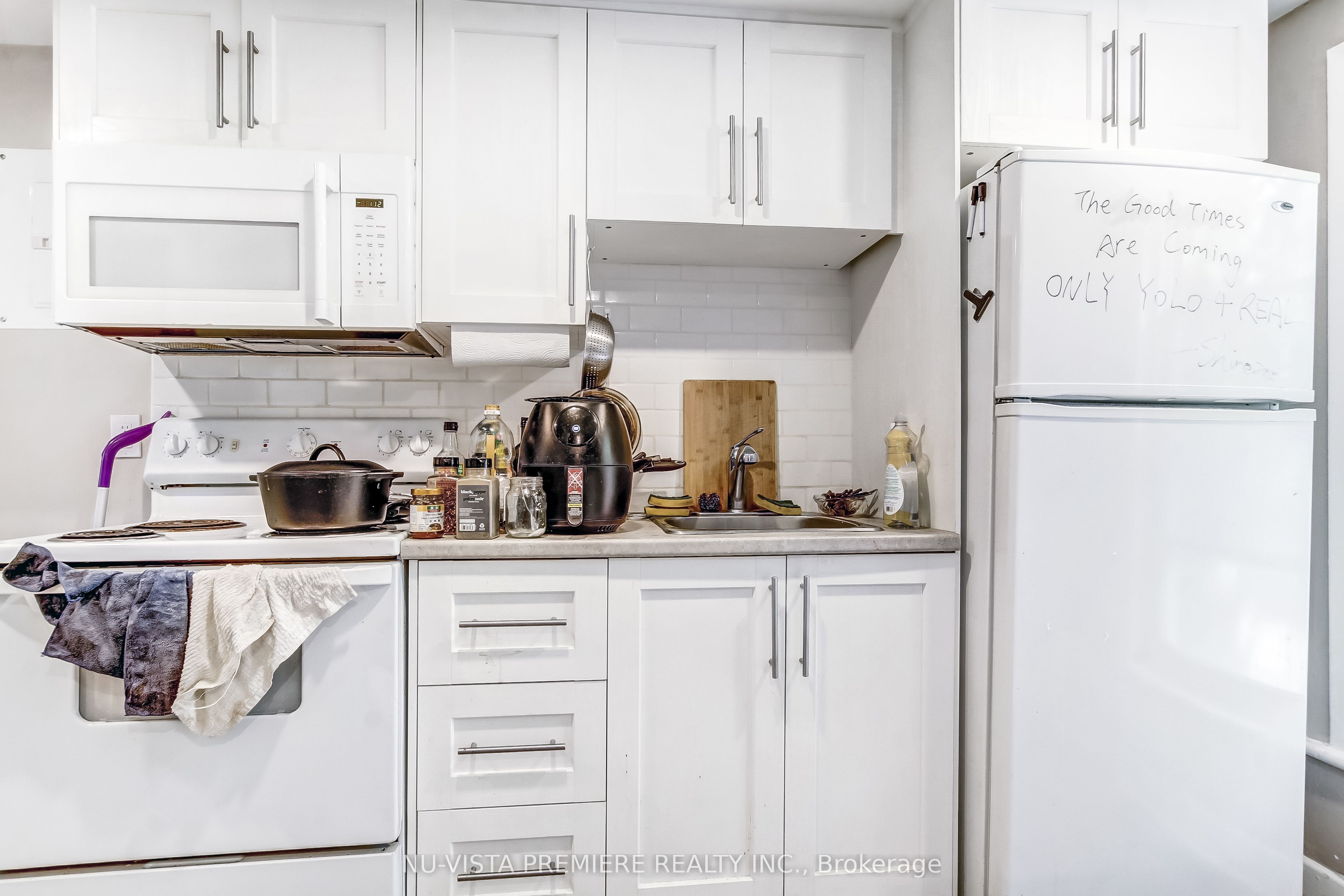 312 Piccadilly Street Property Photo 26