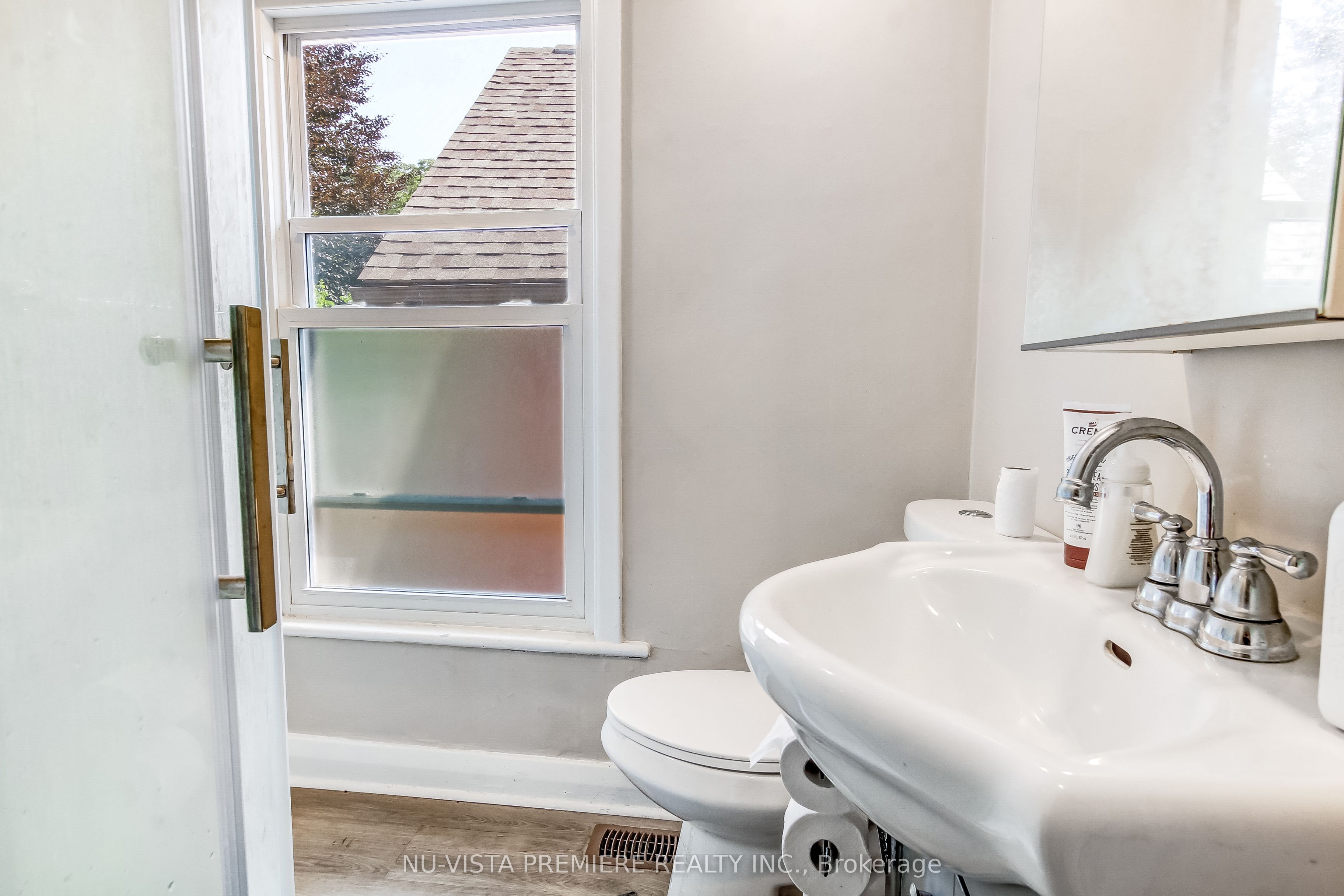 312 Piccadilly Street Property Photo 28