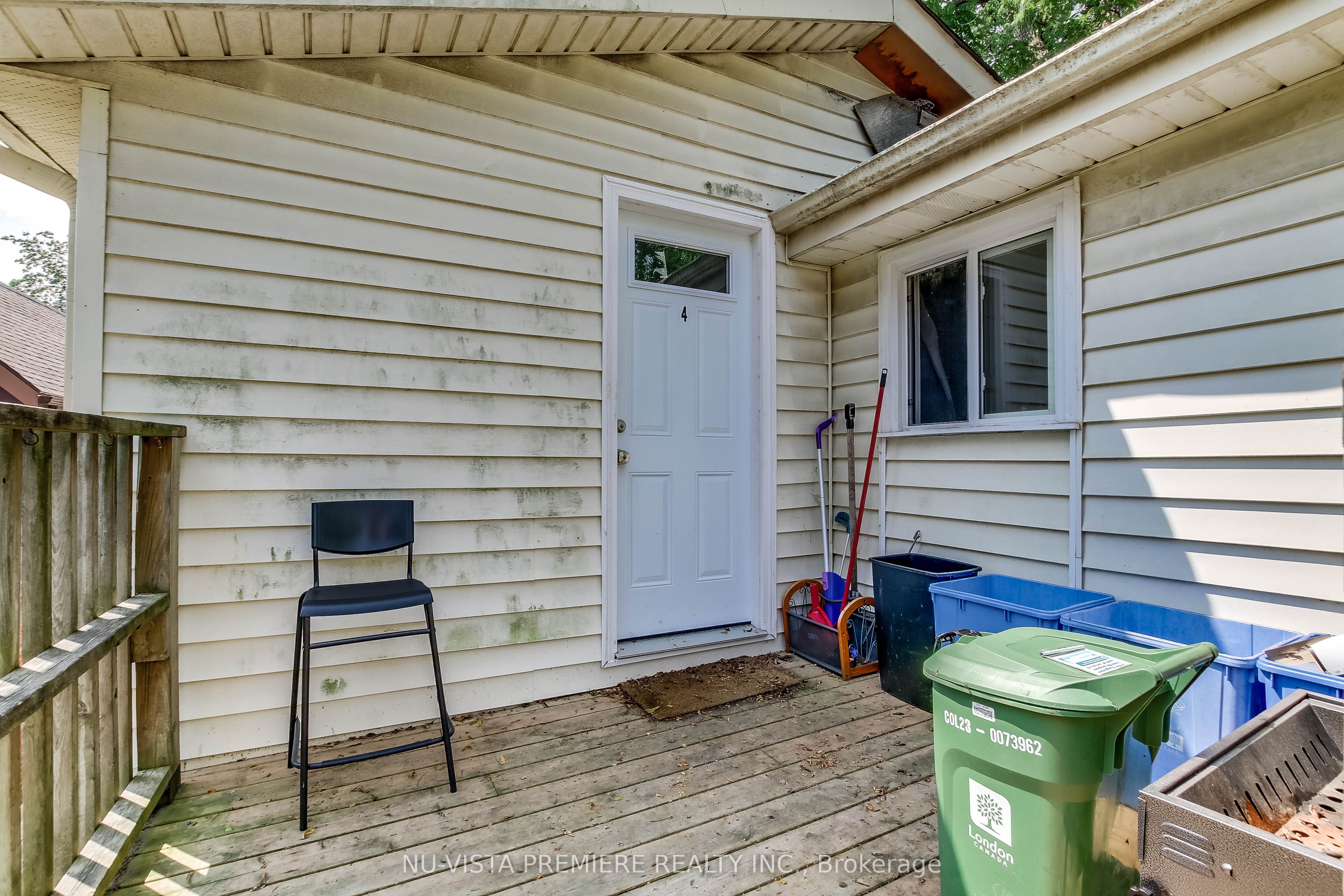 312 Piccadilly Street Property Photo 29