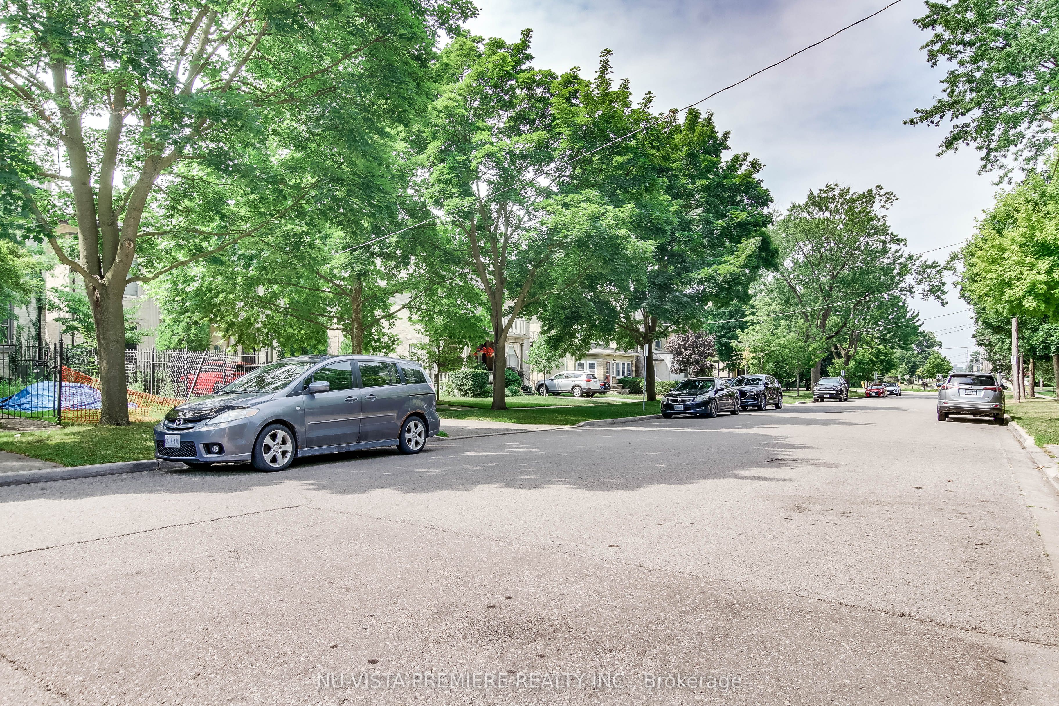 312 Piccadilly Street Property Photo 31