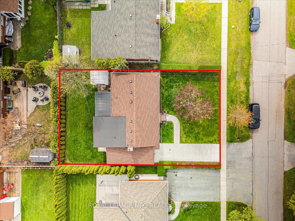 16 Dunraven Avenue Property Photo 34