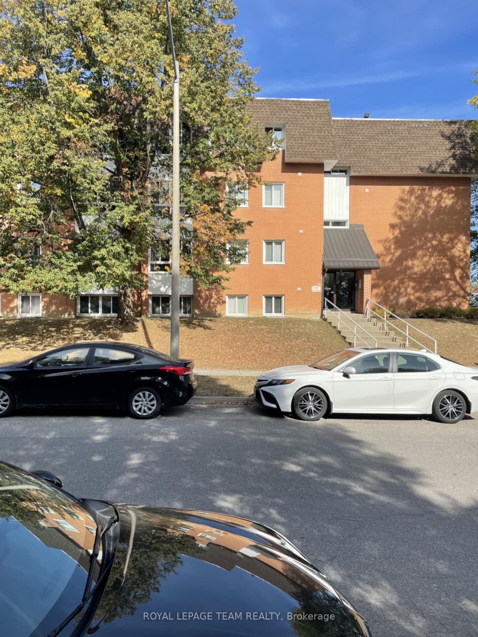 810 Kyle Court 304 Property Photo 1