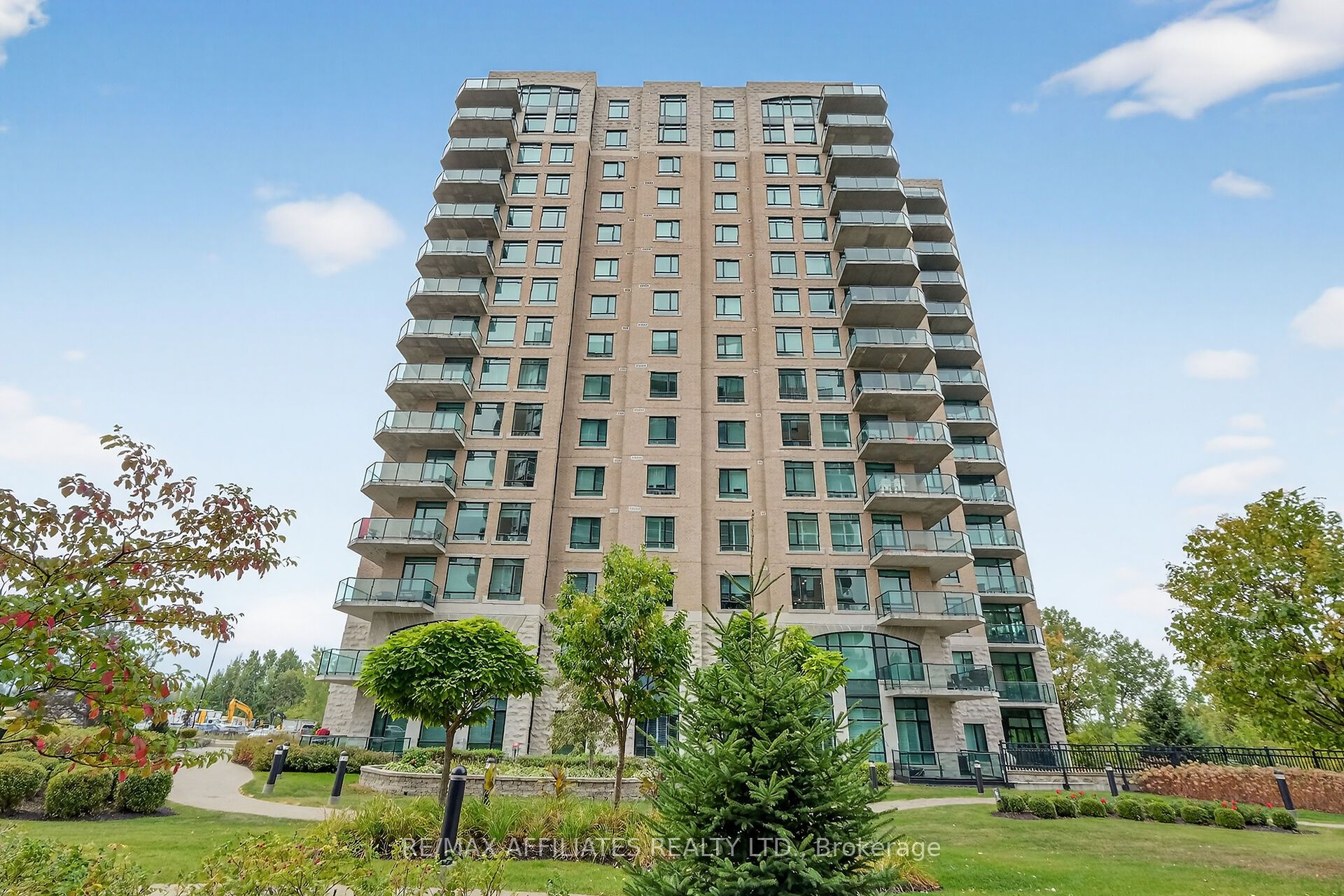 100 Inlet Private 905 Property Photo 1