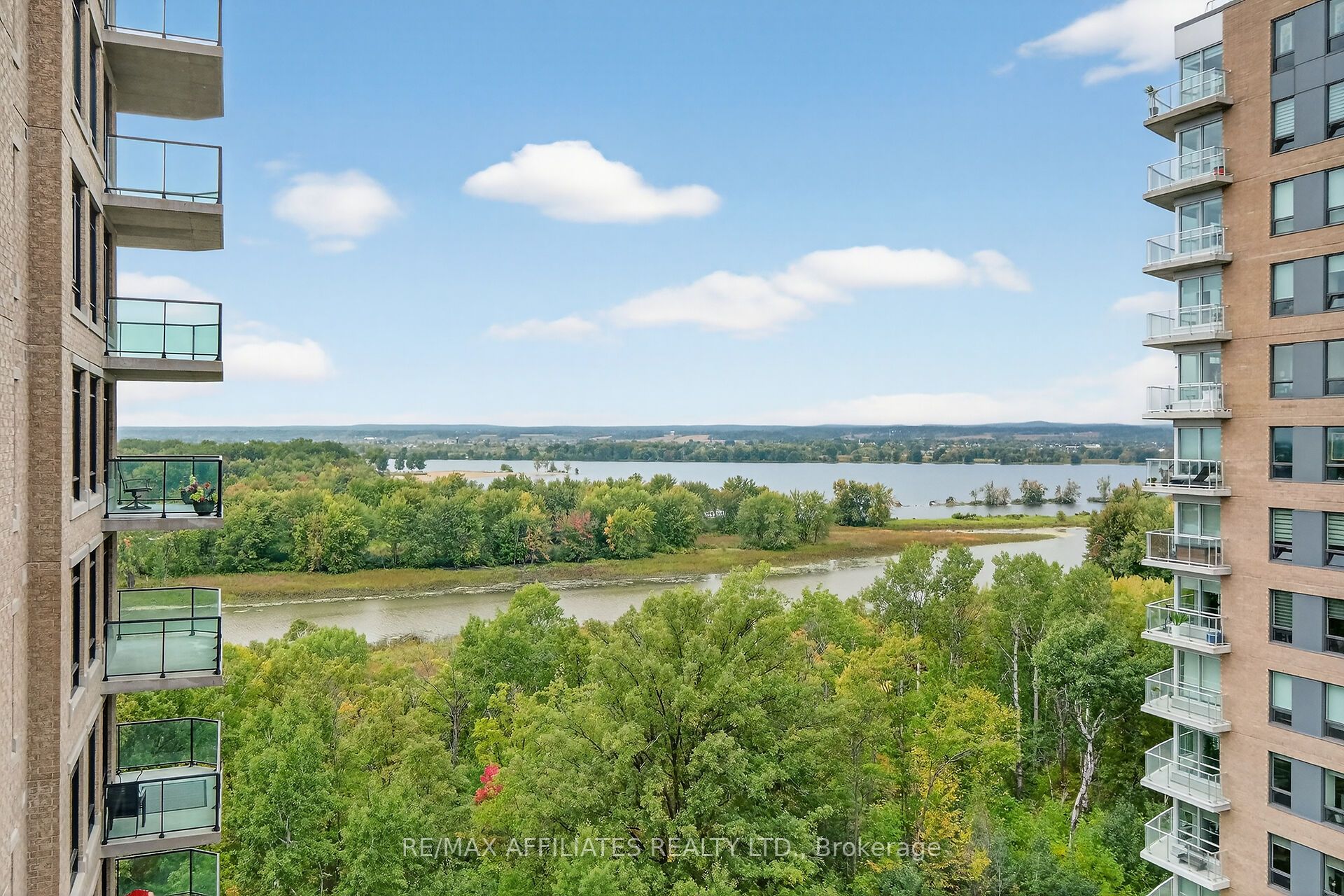 100 Inlet Private 905 Property Photo 30