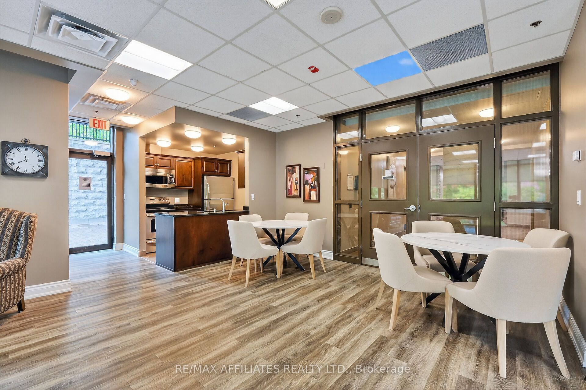 100 Inlet Private 905 Property Photo 31