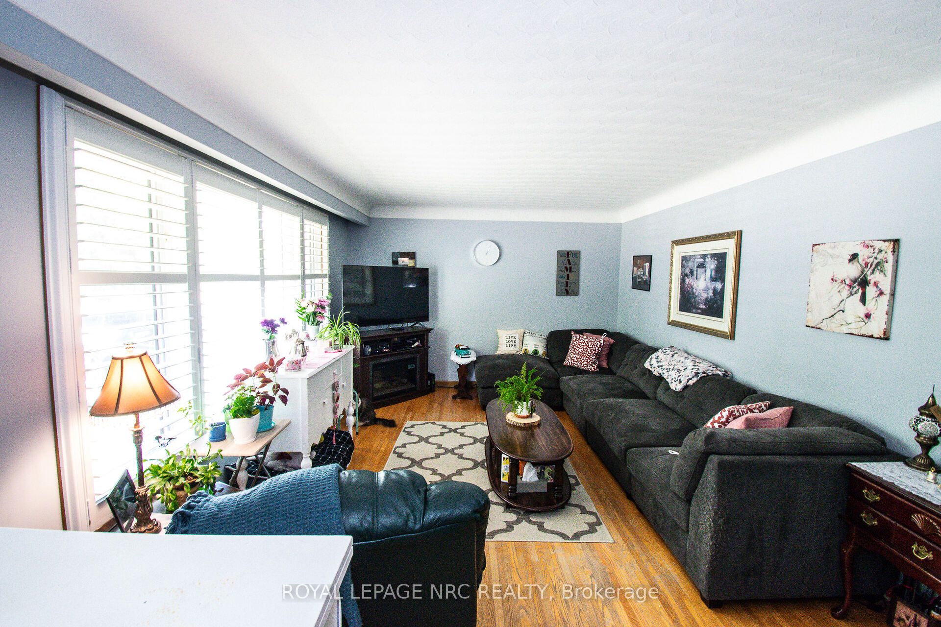 73 Lockview Crescent Property Photo 6