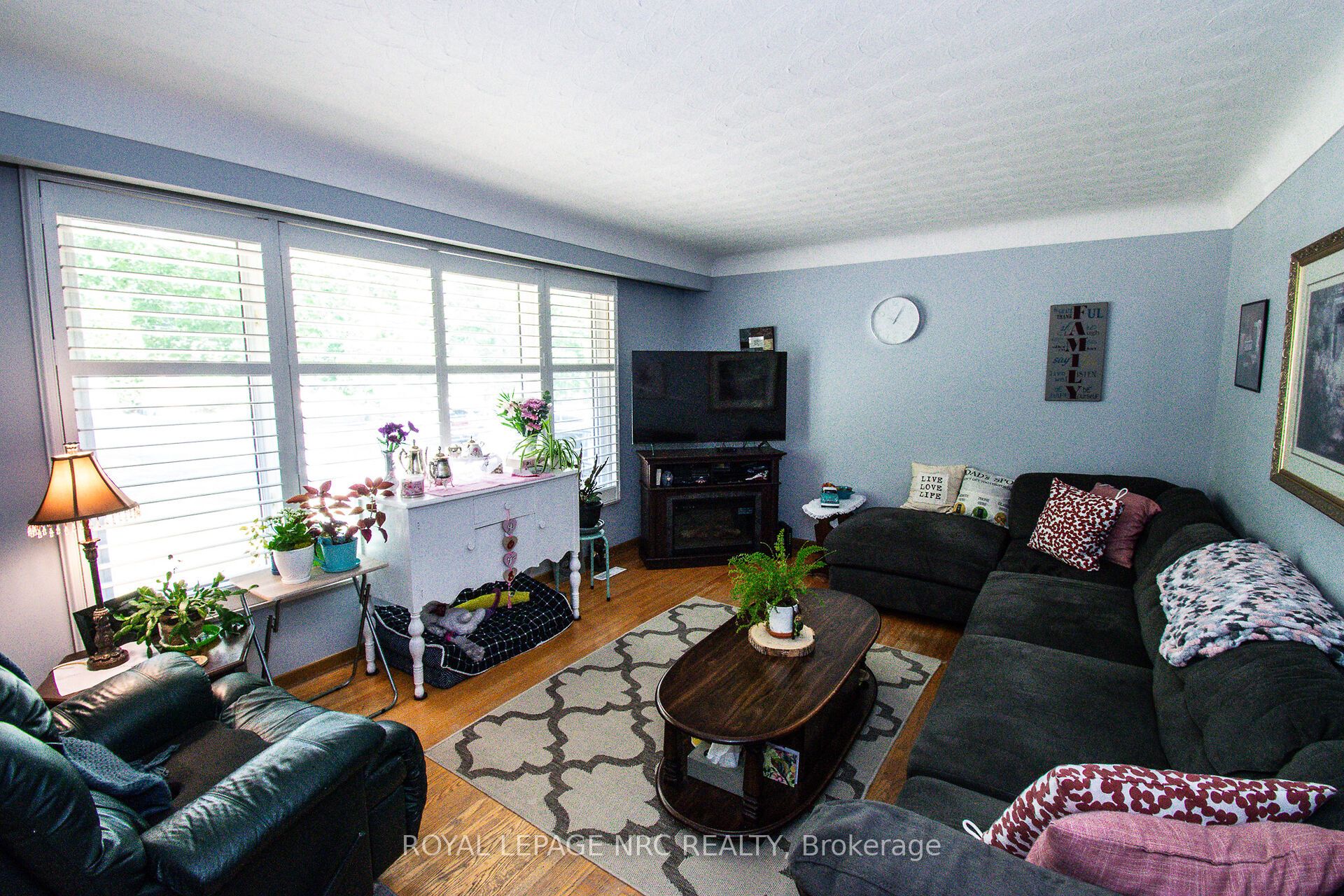 73 Lockview Crescent Property Photo 7