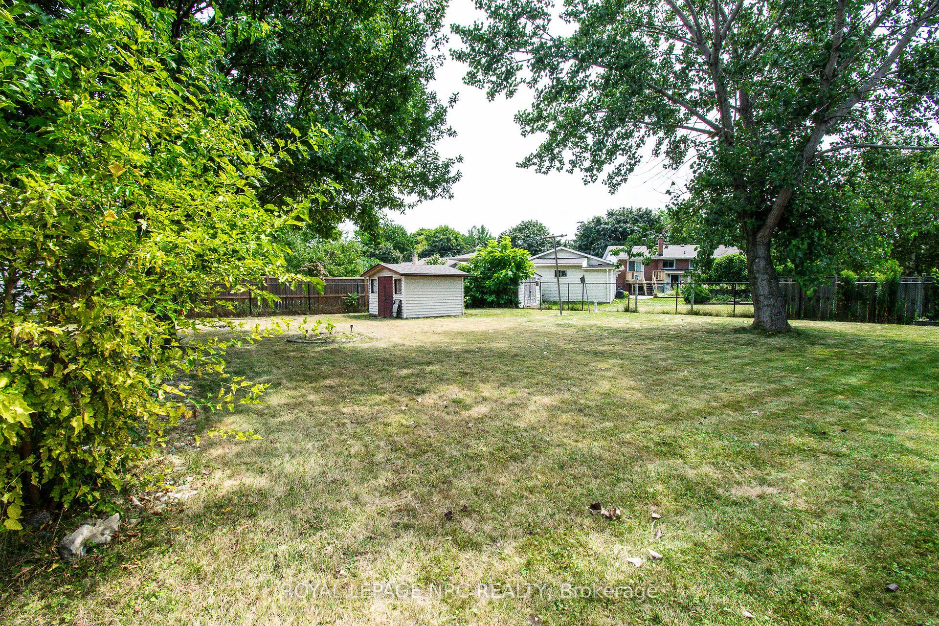 73 Lockview Crescent Property Photo 37