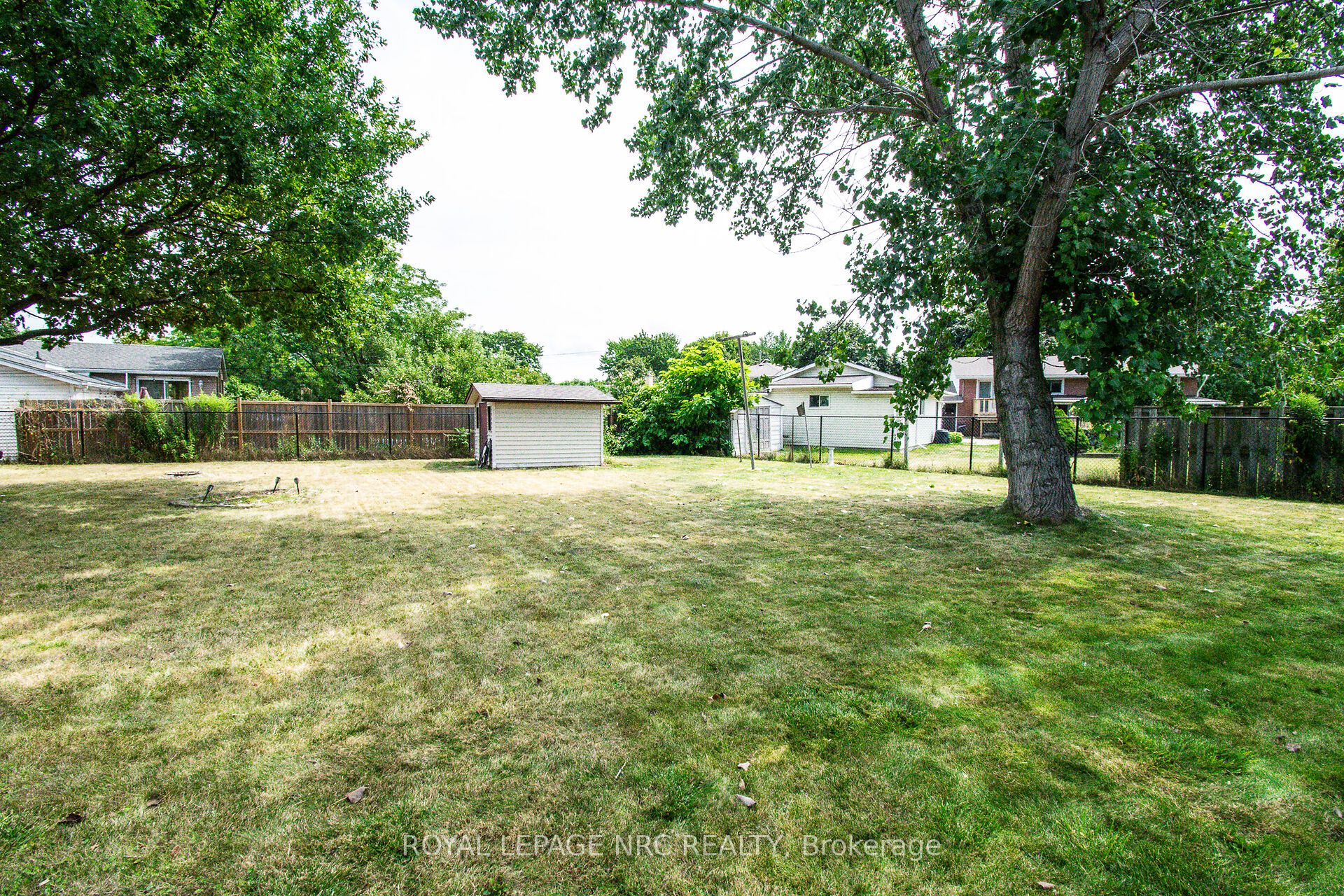 73 Lockview Crescent Property Photo 38