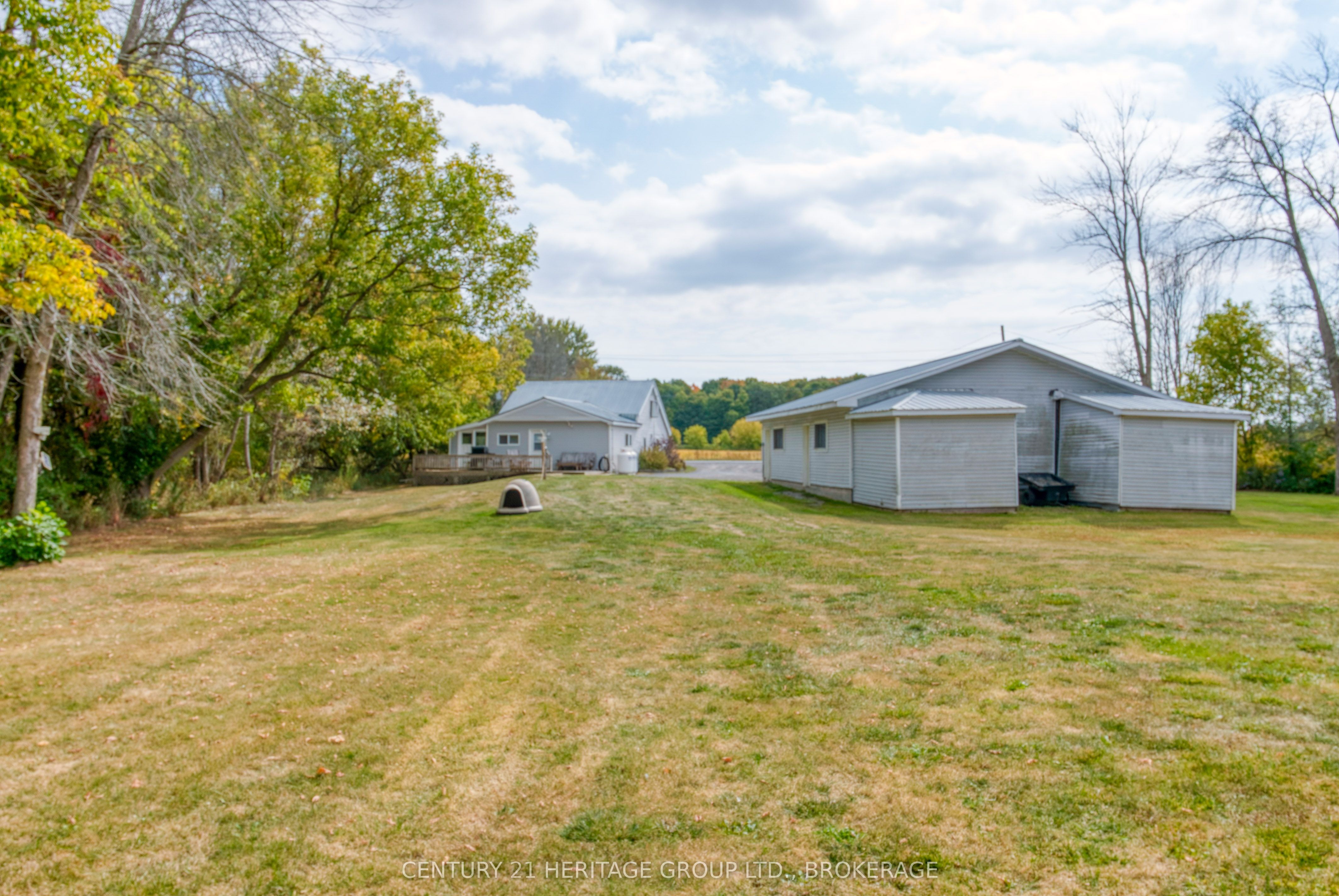 6913 County 2 Road Property Photo 1