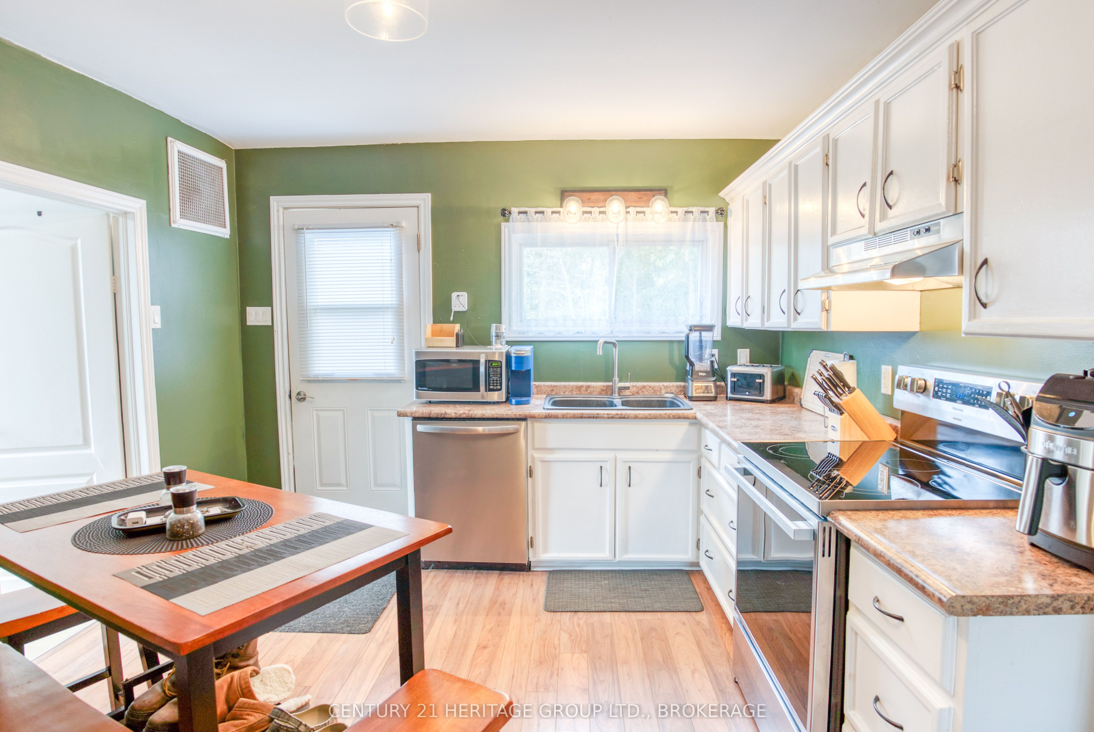 6913 County 2 Road Property Photo 6