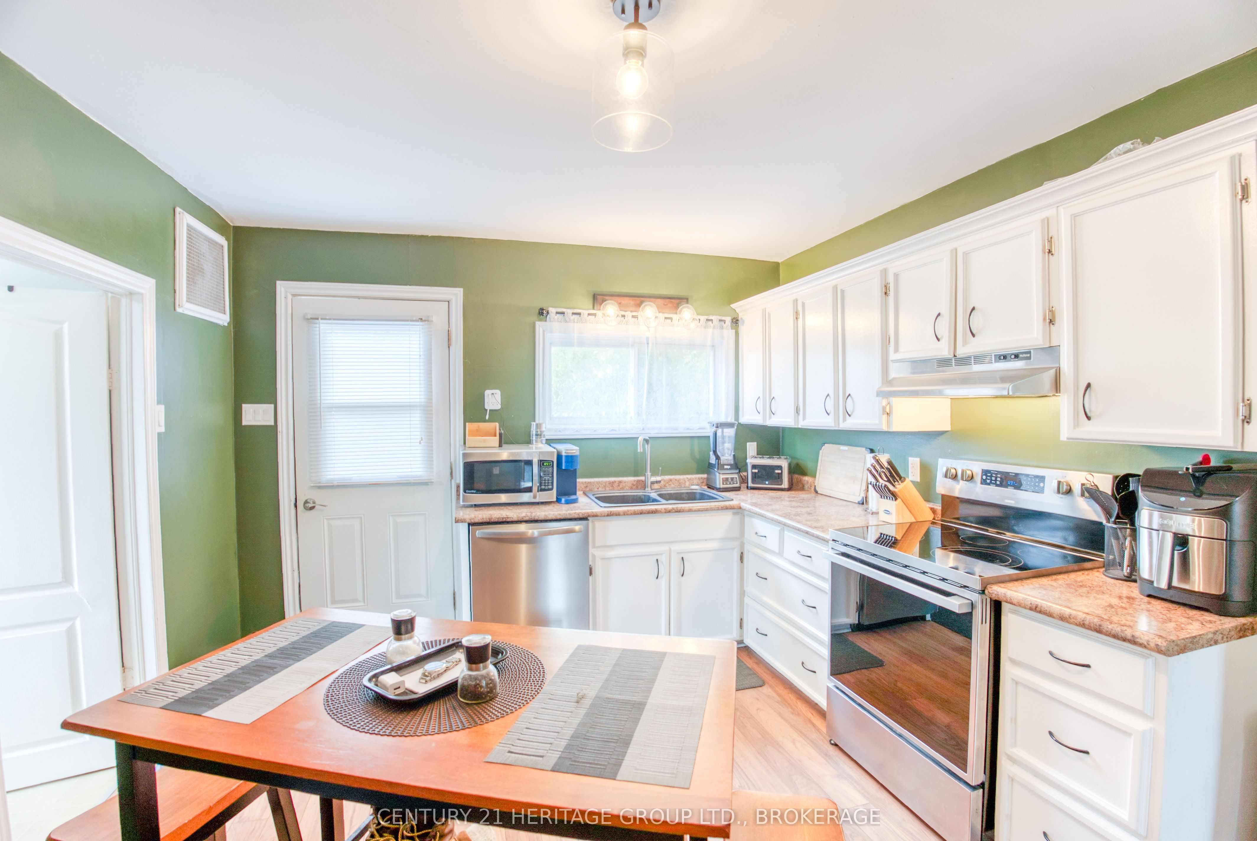 6913 County 2 Road Property Photo 7