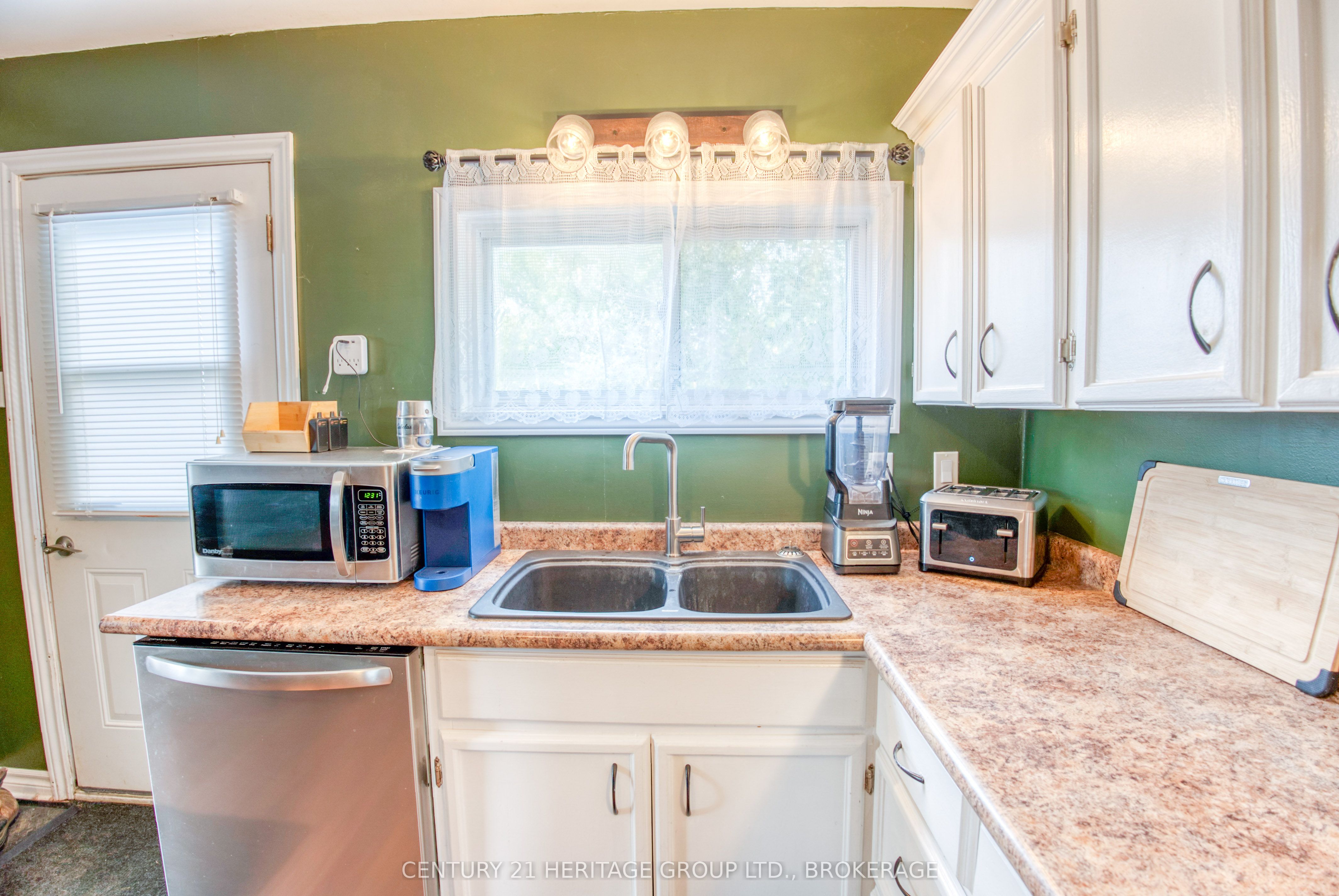 6913 County 2 Road Property Photo 8