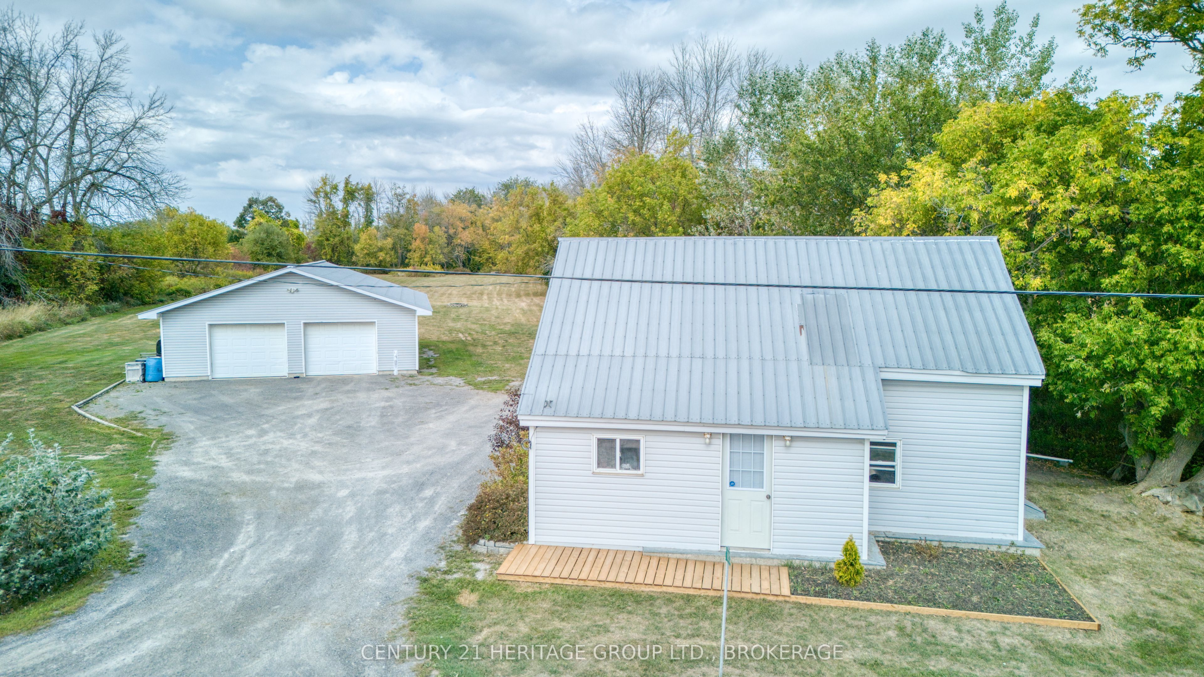 6913 County 2 Road Property Photo 44