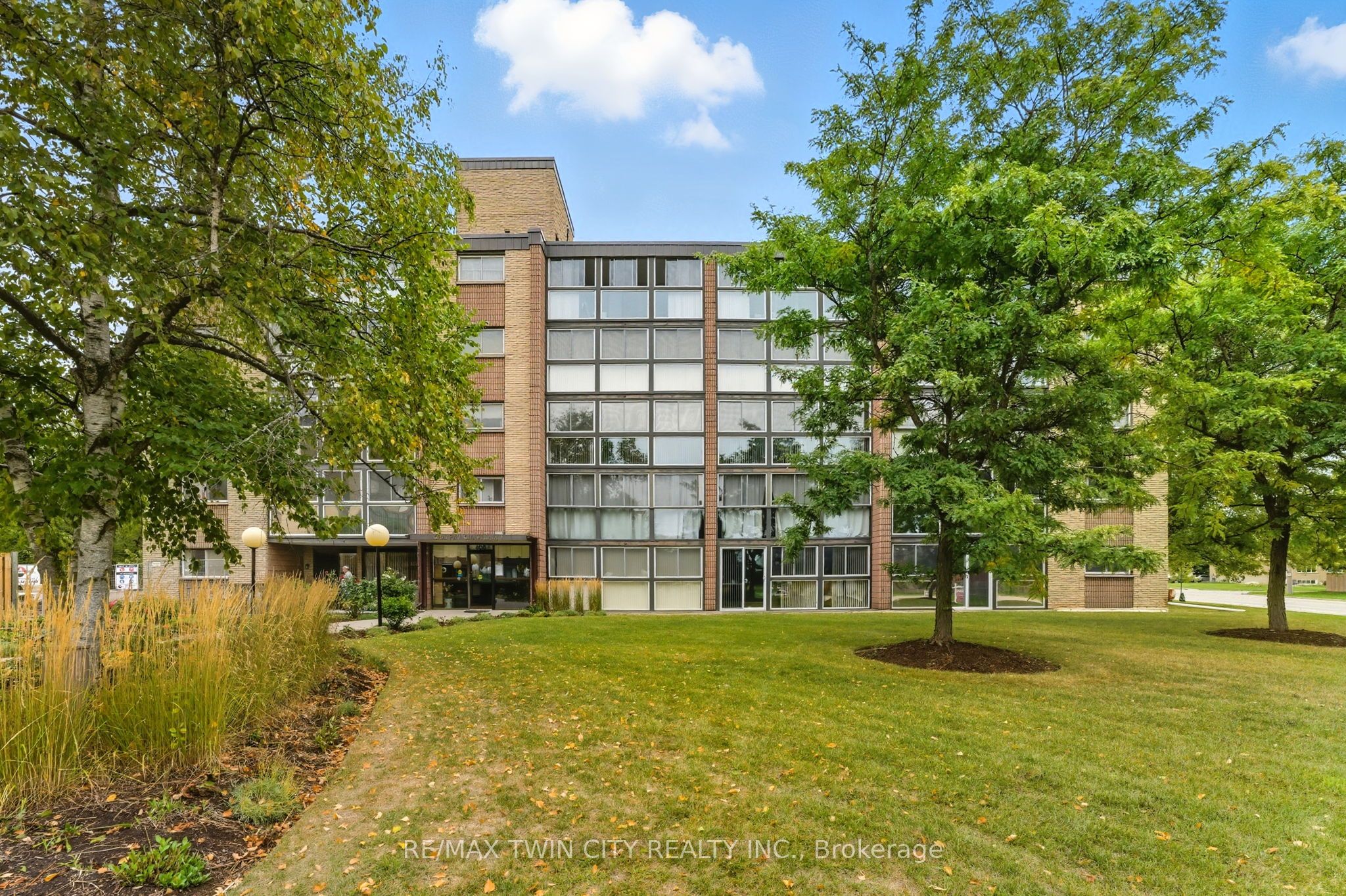 400 Champlain Boulevard 305 Property Photo 1