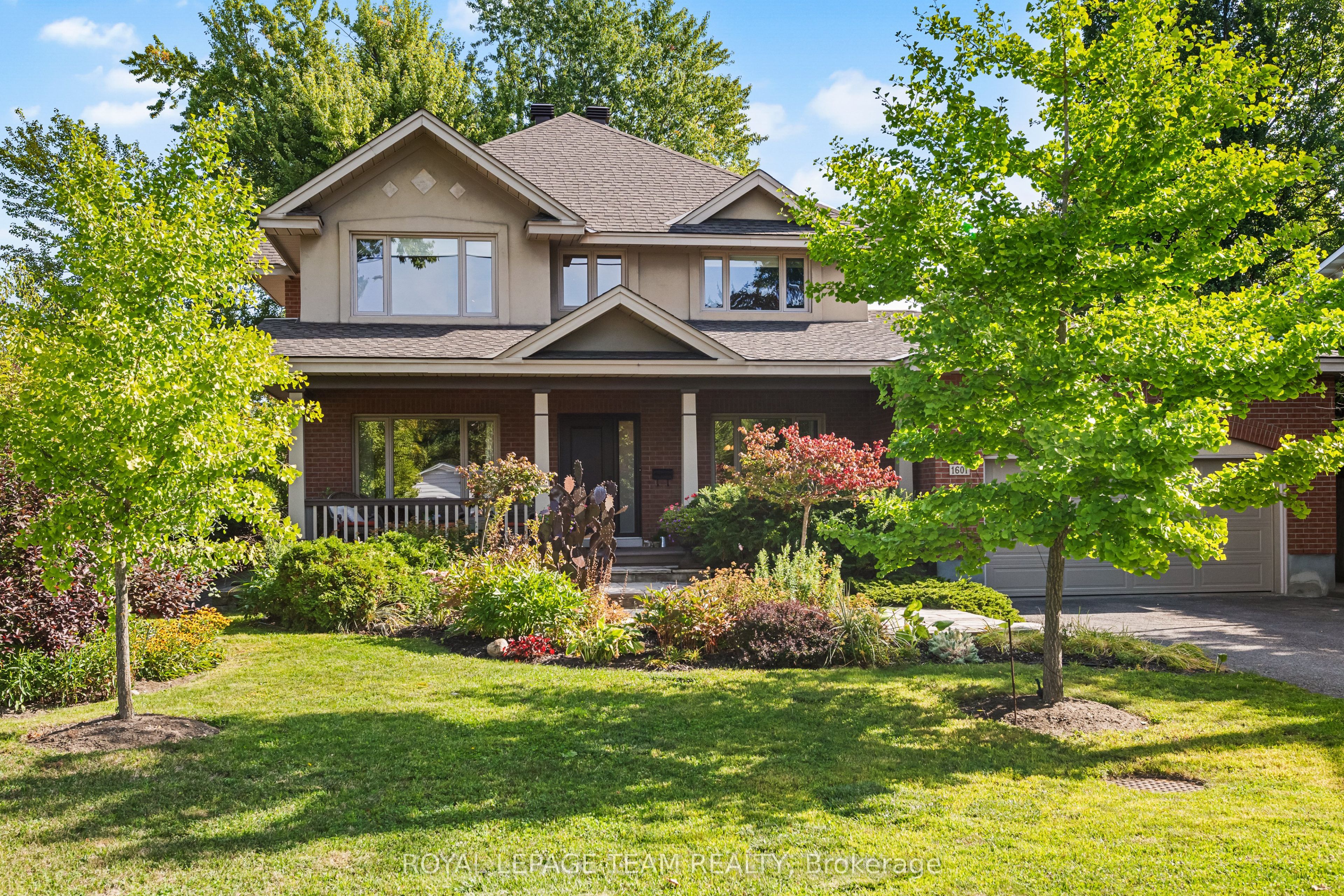 1601 Apeldoorn Ave Property Photo