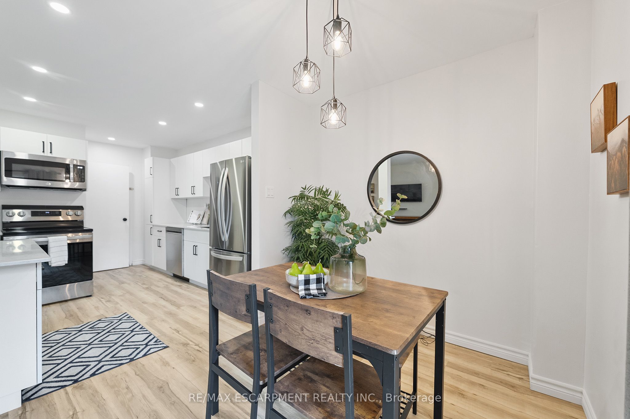 17 Old Pine Trail 150 Property Photo 4