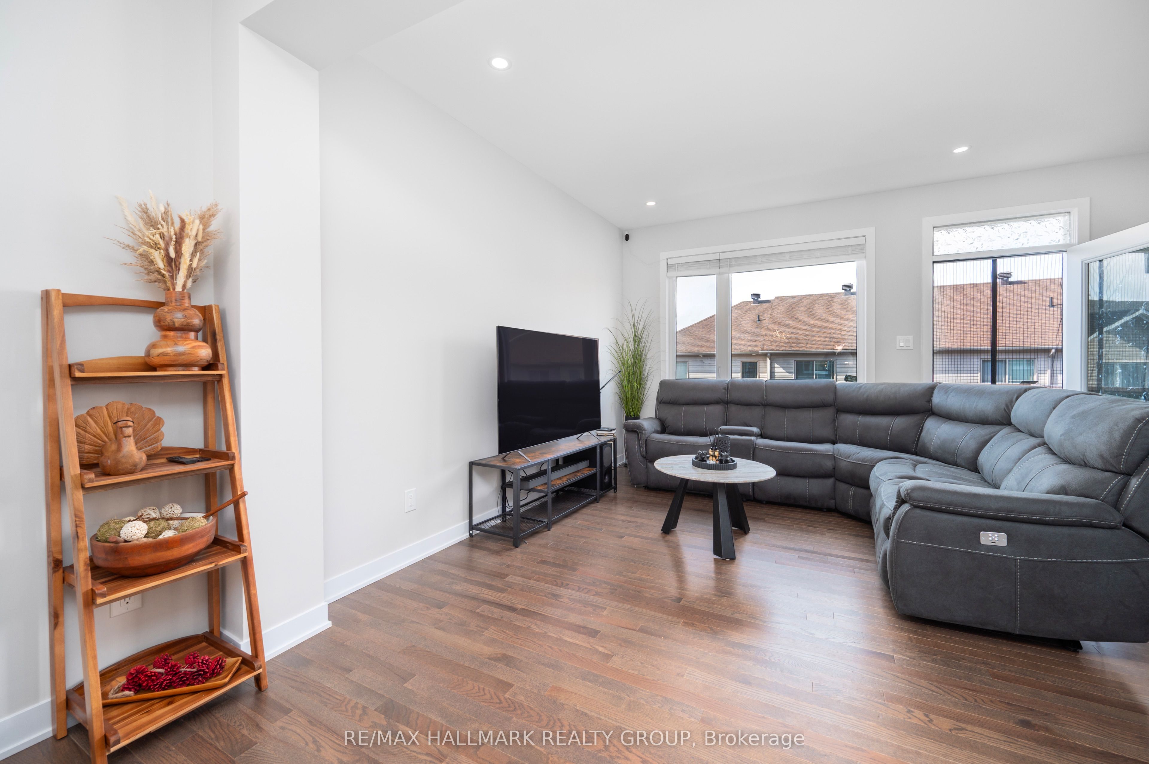 351 Falsetto Street Property Photo 6