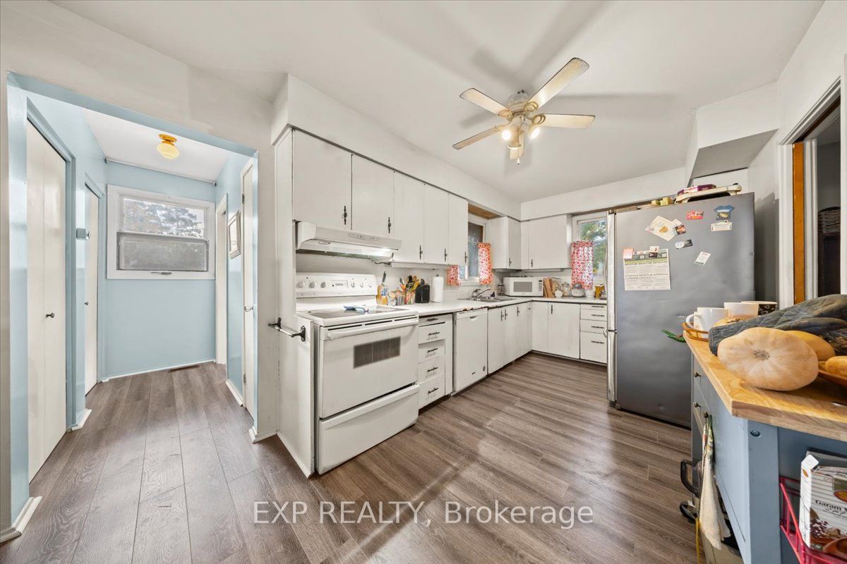 488 Bayview Drive Property Photo 40