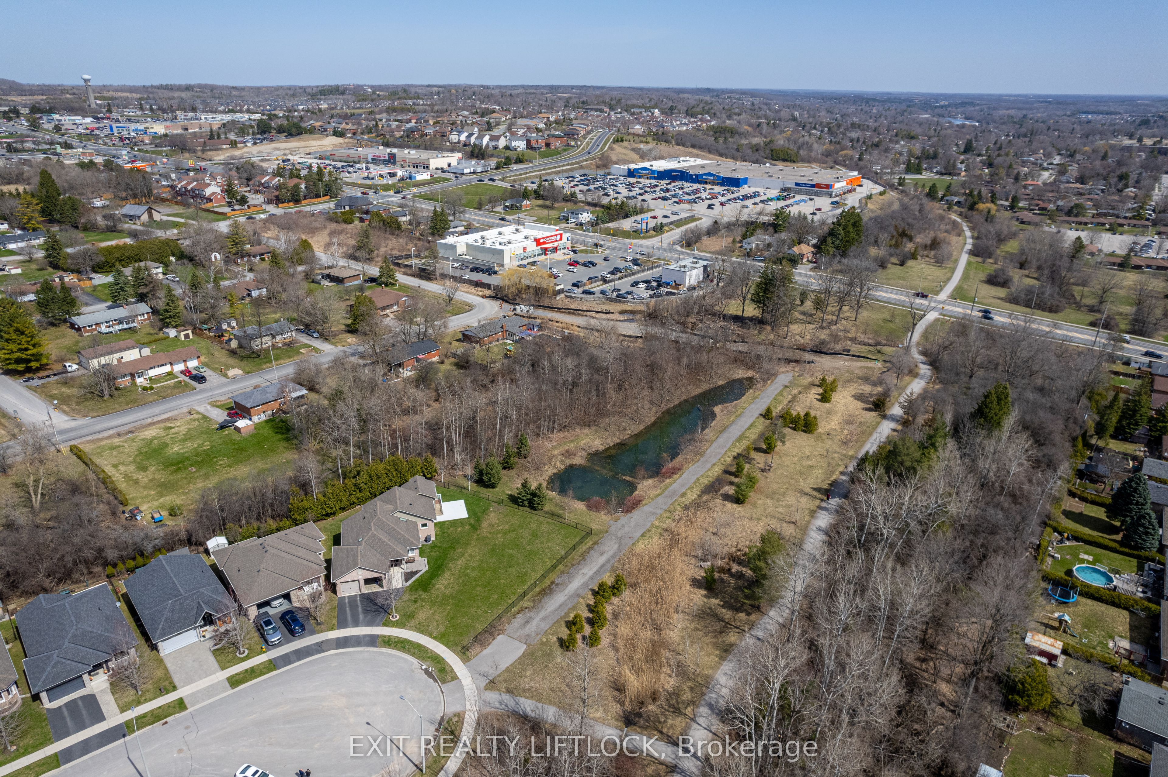 418 Raymond Street Property Photo 7