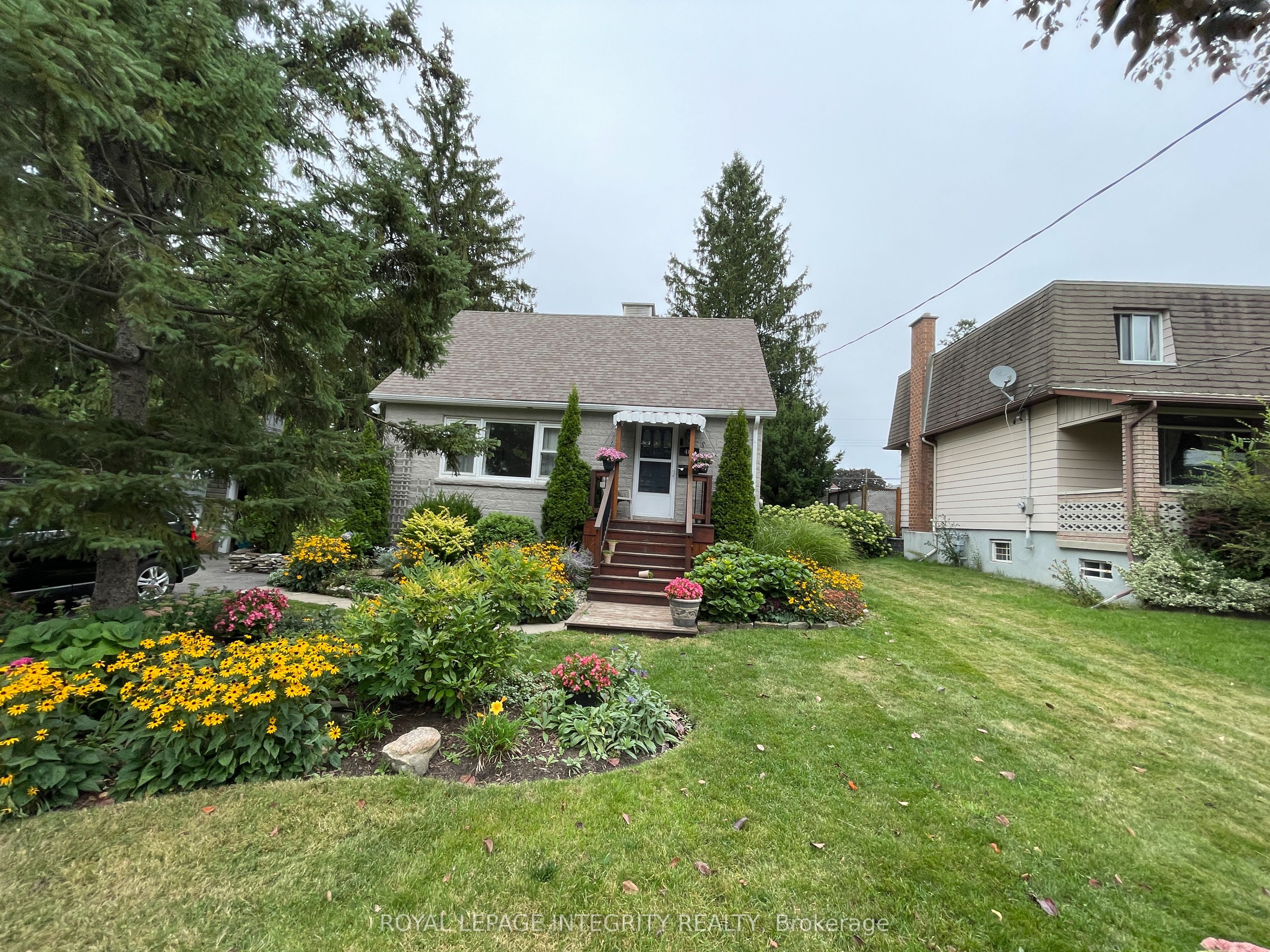 465 Guy Street Property Photo 5