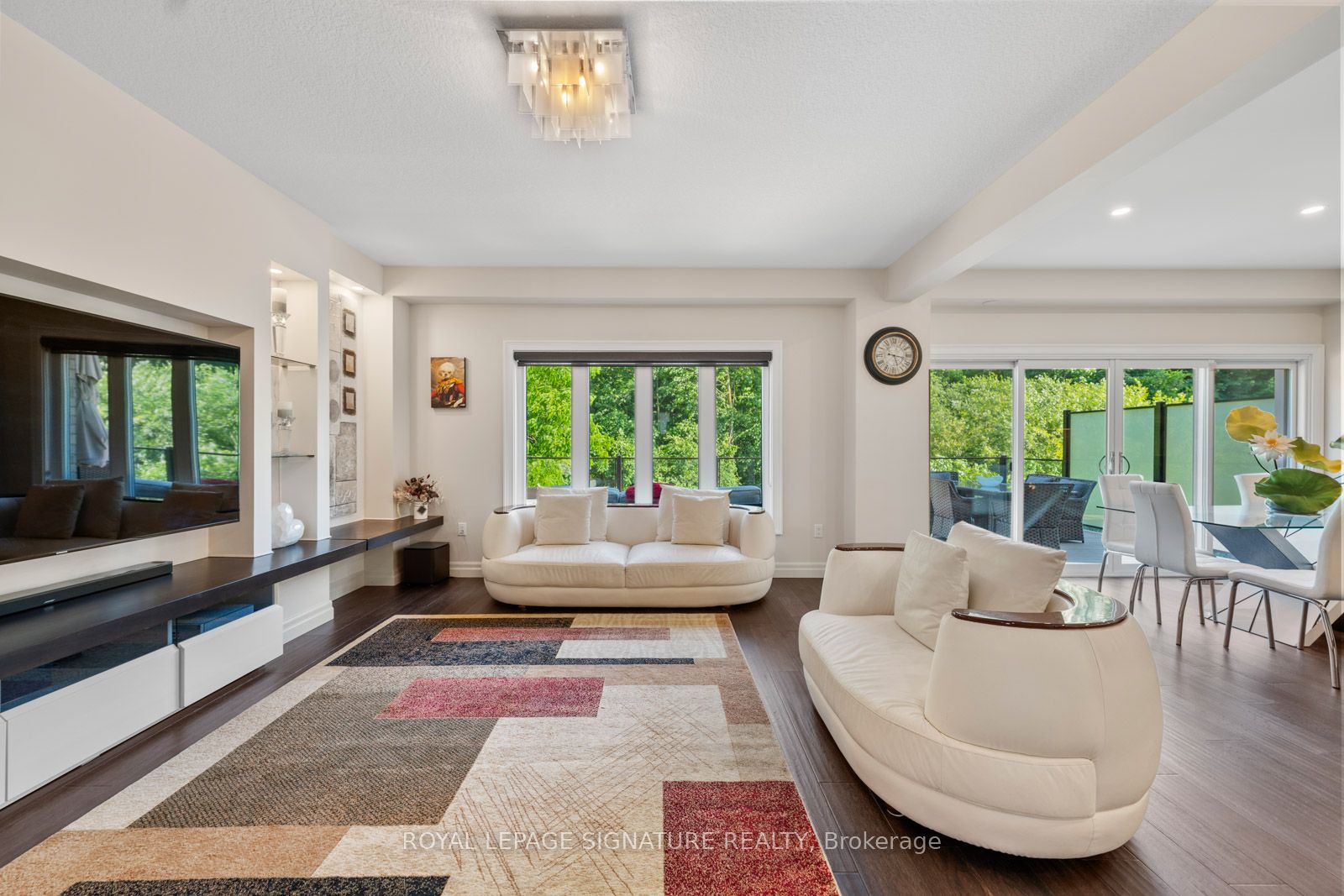 704 Robert Ferrie Drive Property Photo 7