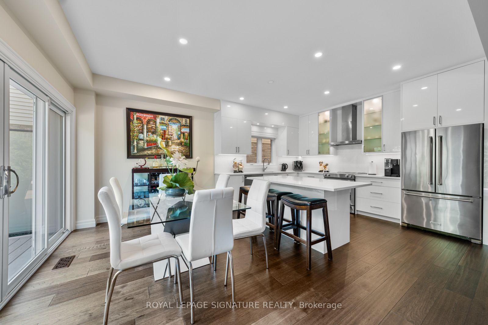 704 Robert Ferrie Drive Property Photo 14