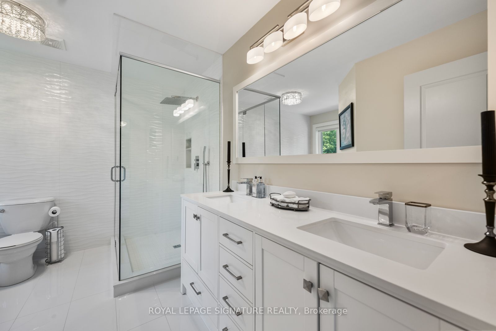 704 Robert Ferrie Drive Property Photo 22