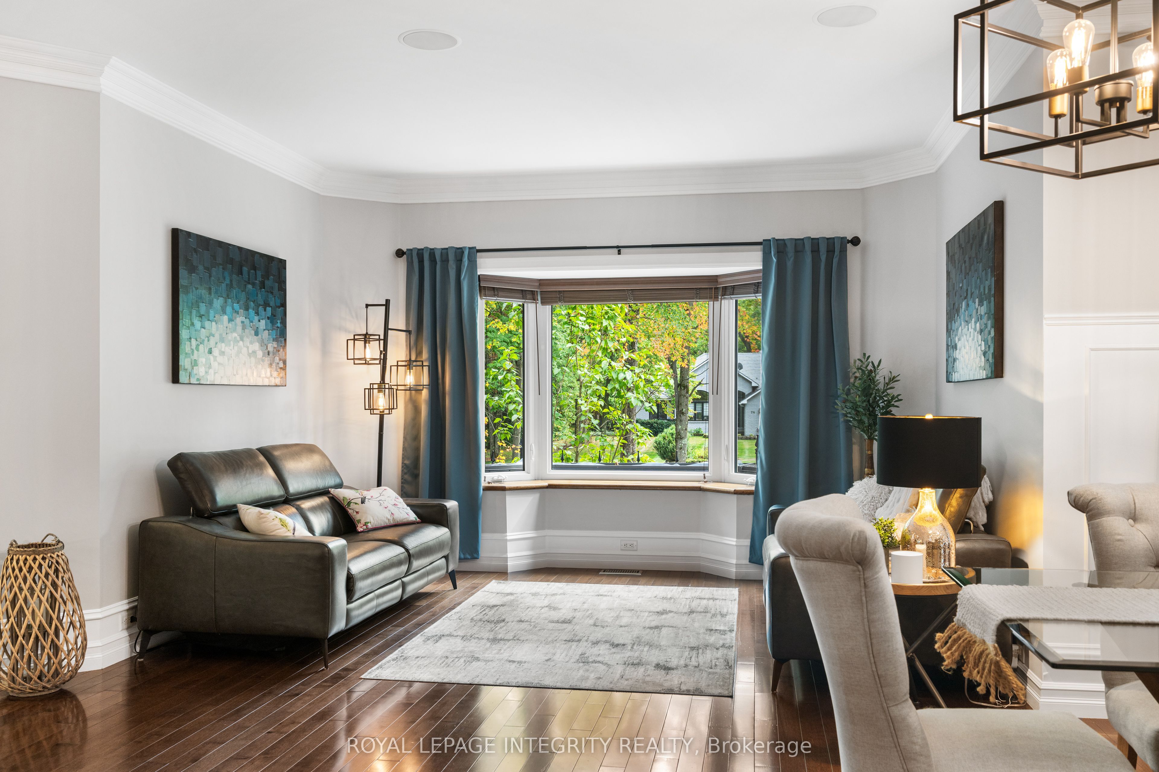 25 Marie-eve Street E Property Photo 9