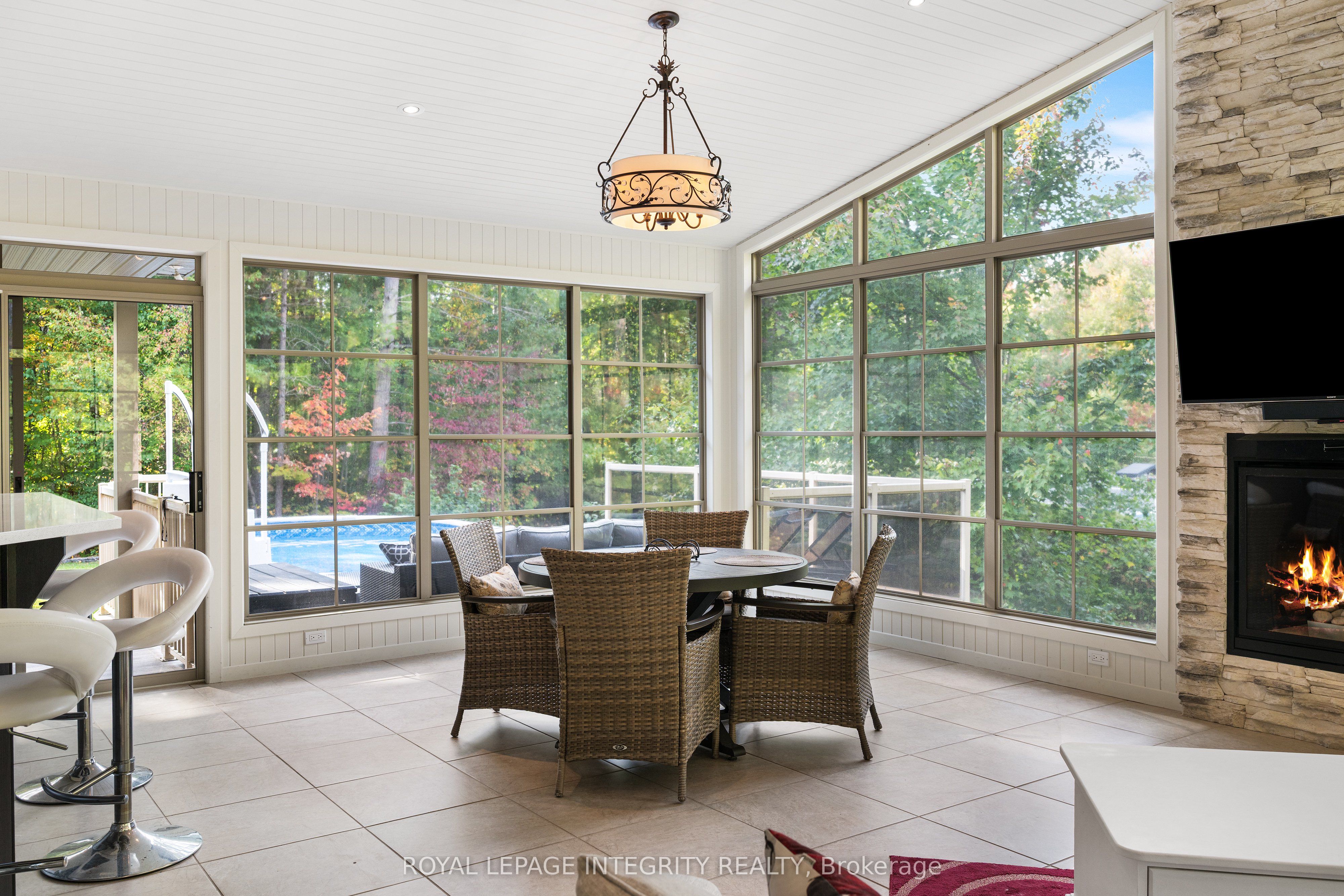 25 Marie-eve Street E Property Photo 17