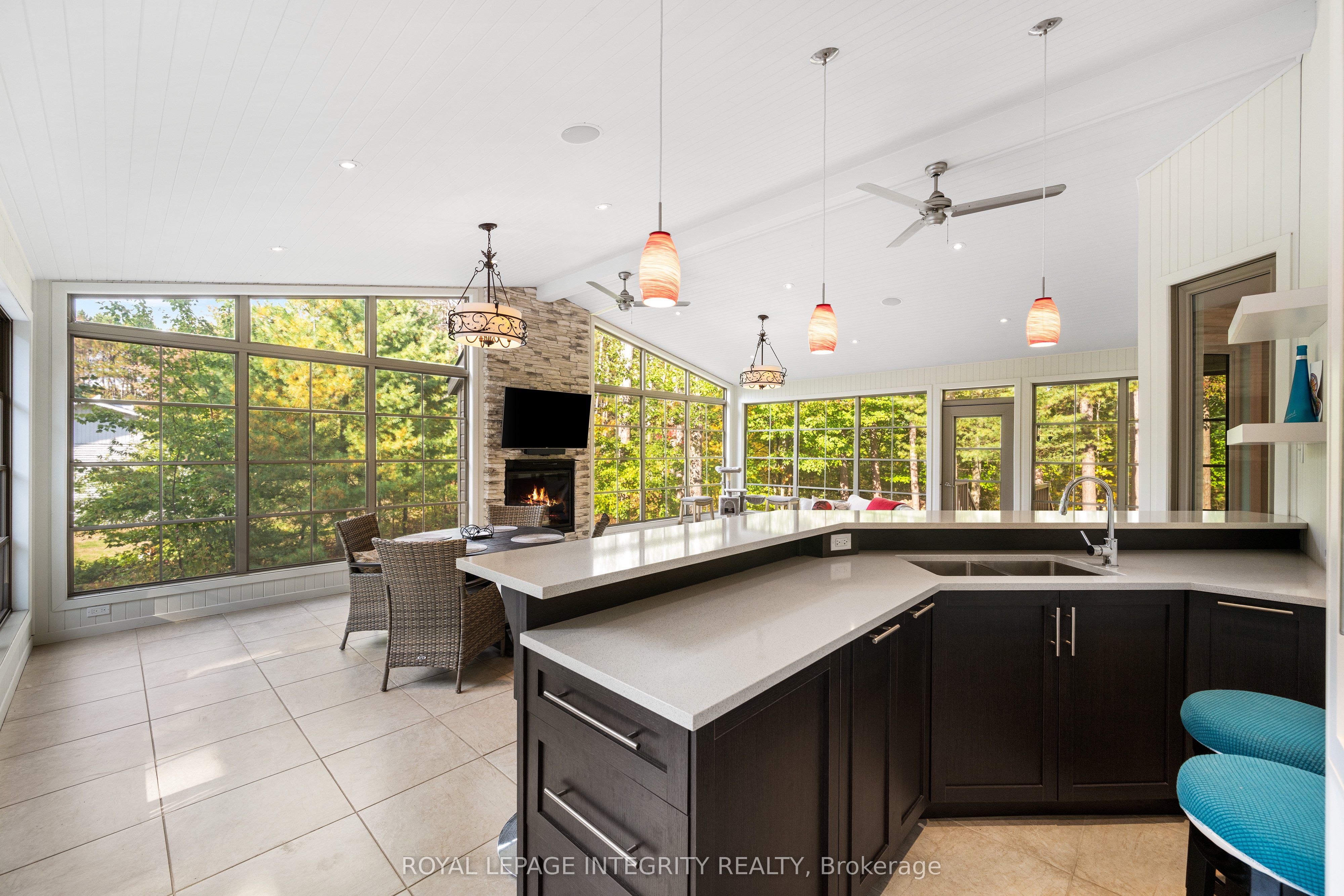 25 Marie-eve Street E Property Photo 20