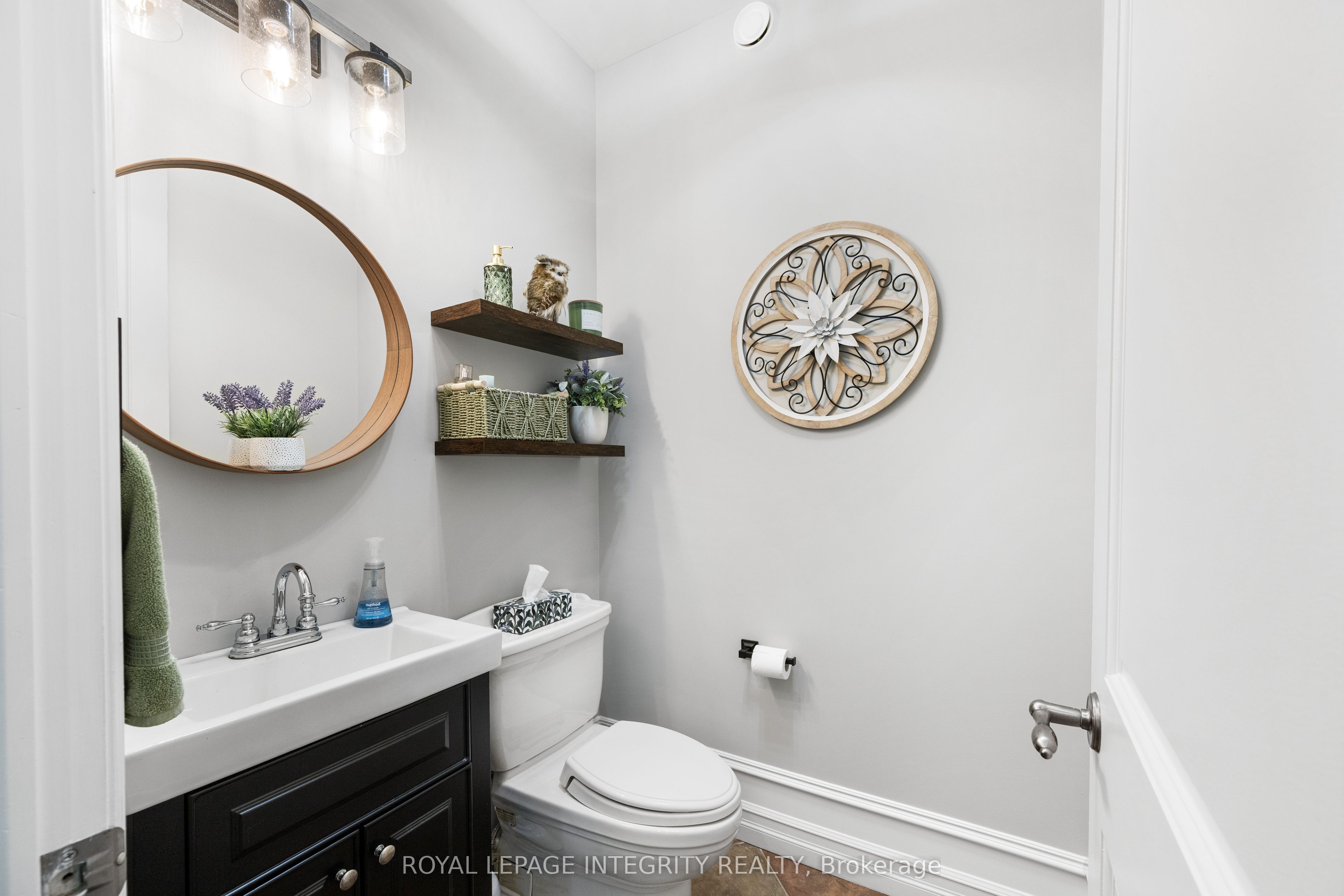 25 Marie-eve Street E Property Photo 21