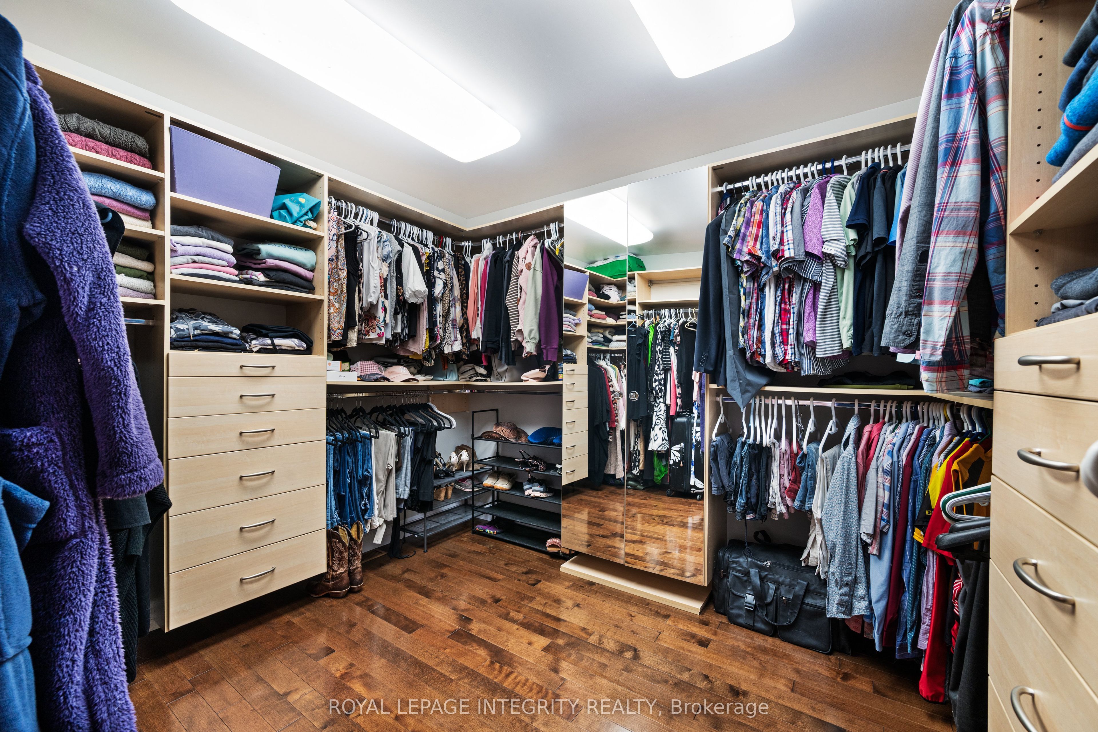 25 Marie-eve Street E Property Photo 26