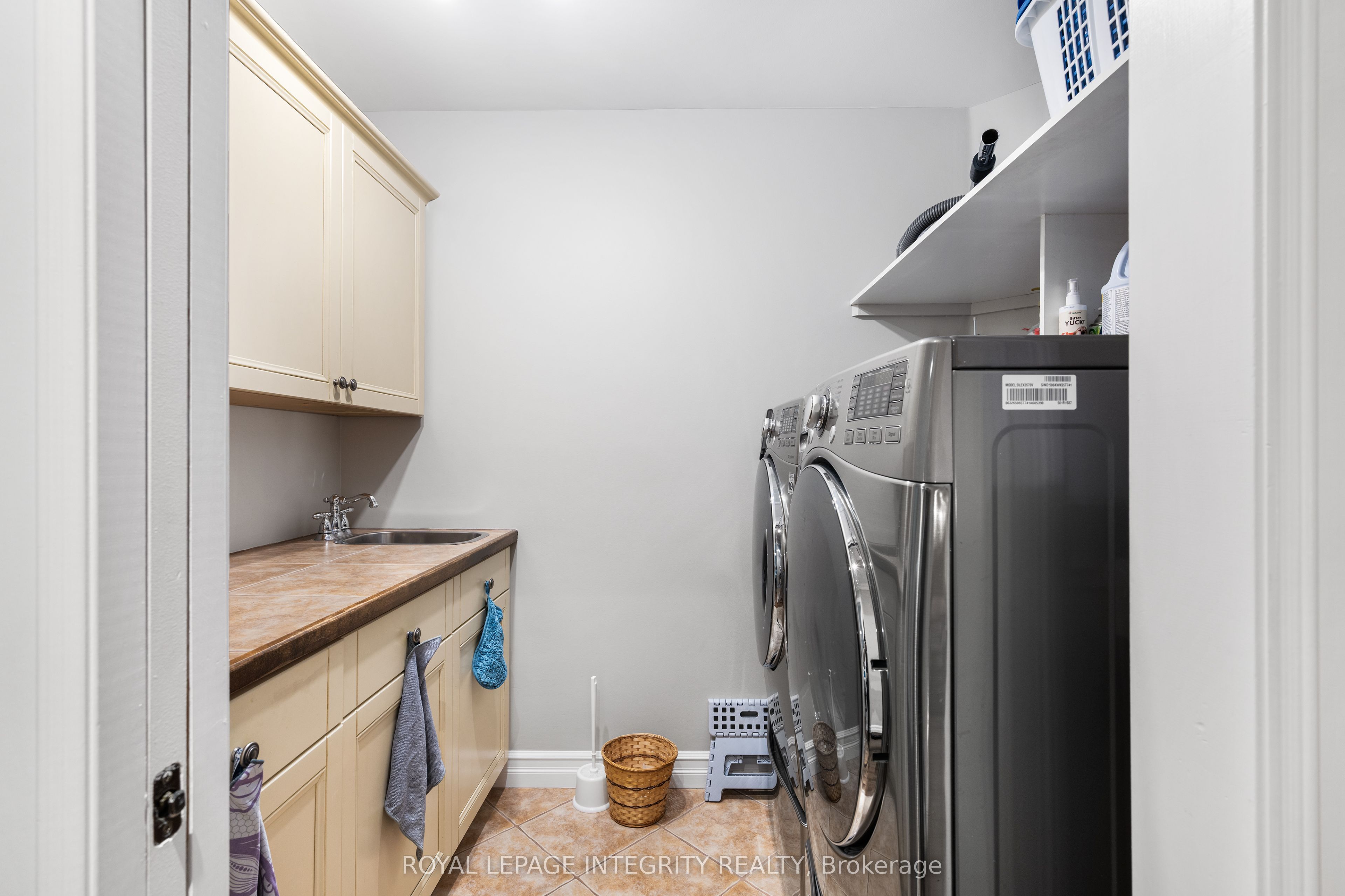 25 Marie-eve Street E Property Photo 30