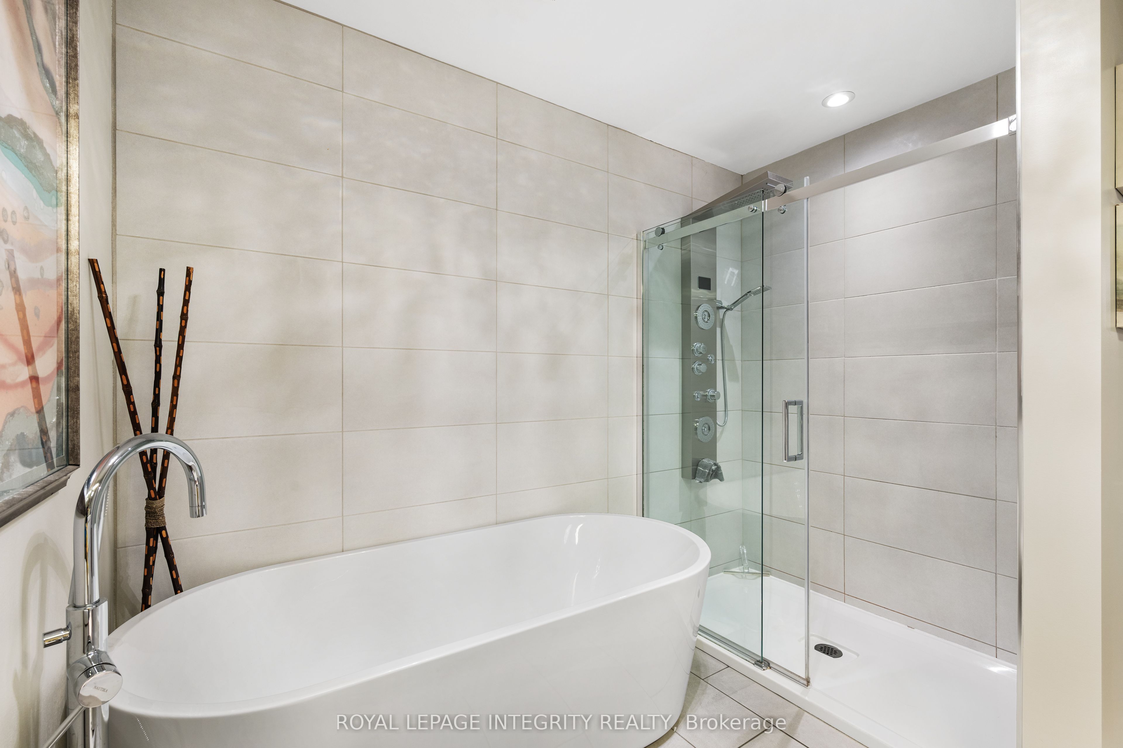 25 Marie-eve Street E Property Photo 31