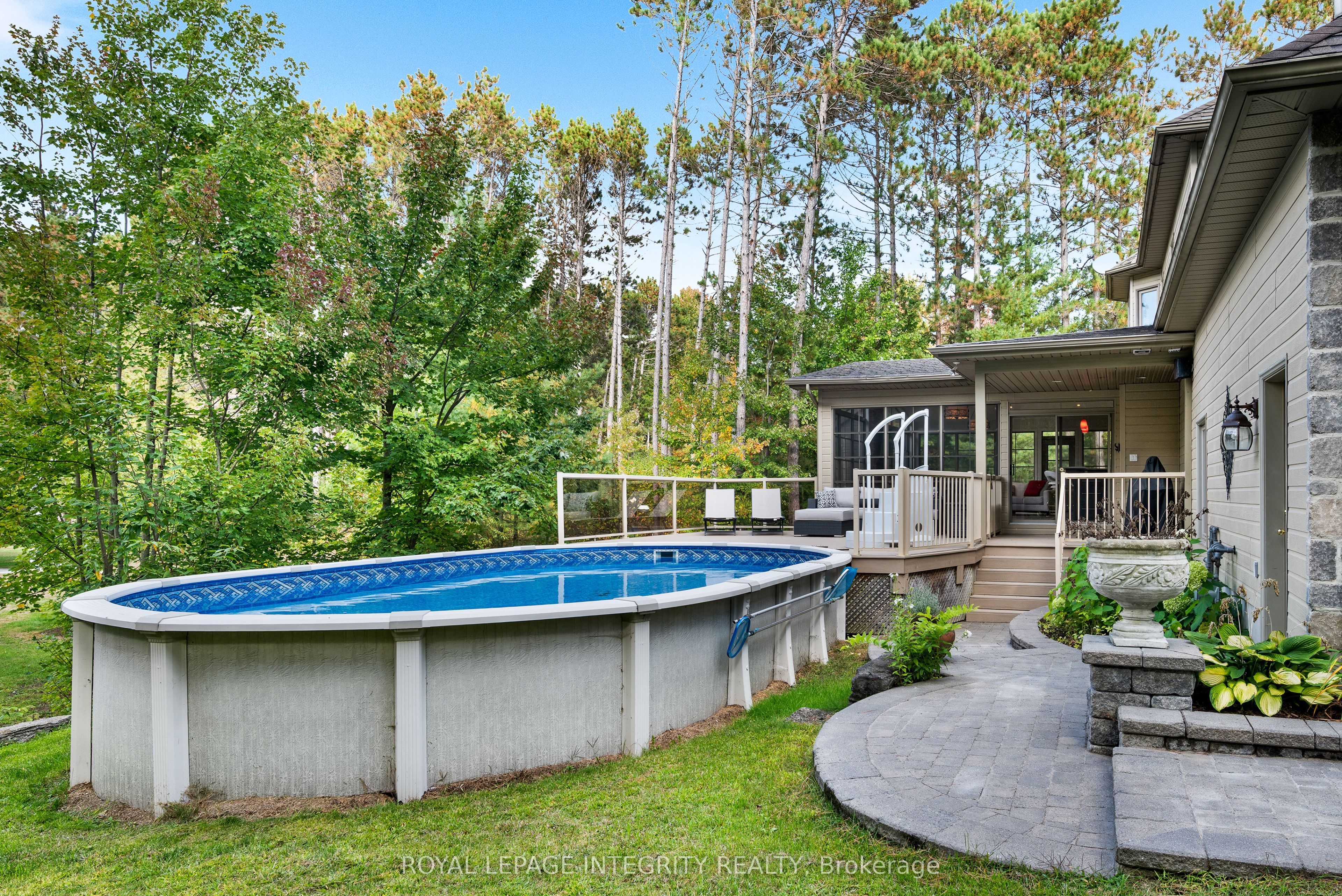 25 Marie-eve Street E Property Photo 38