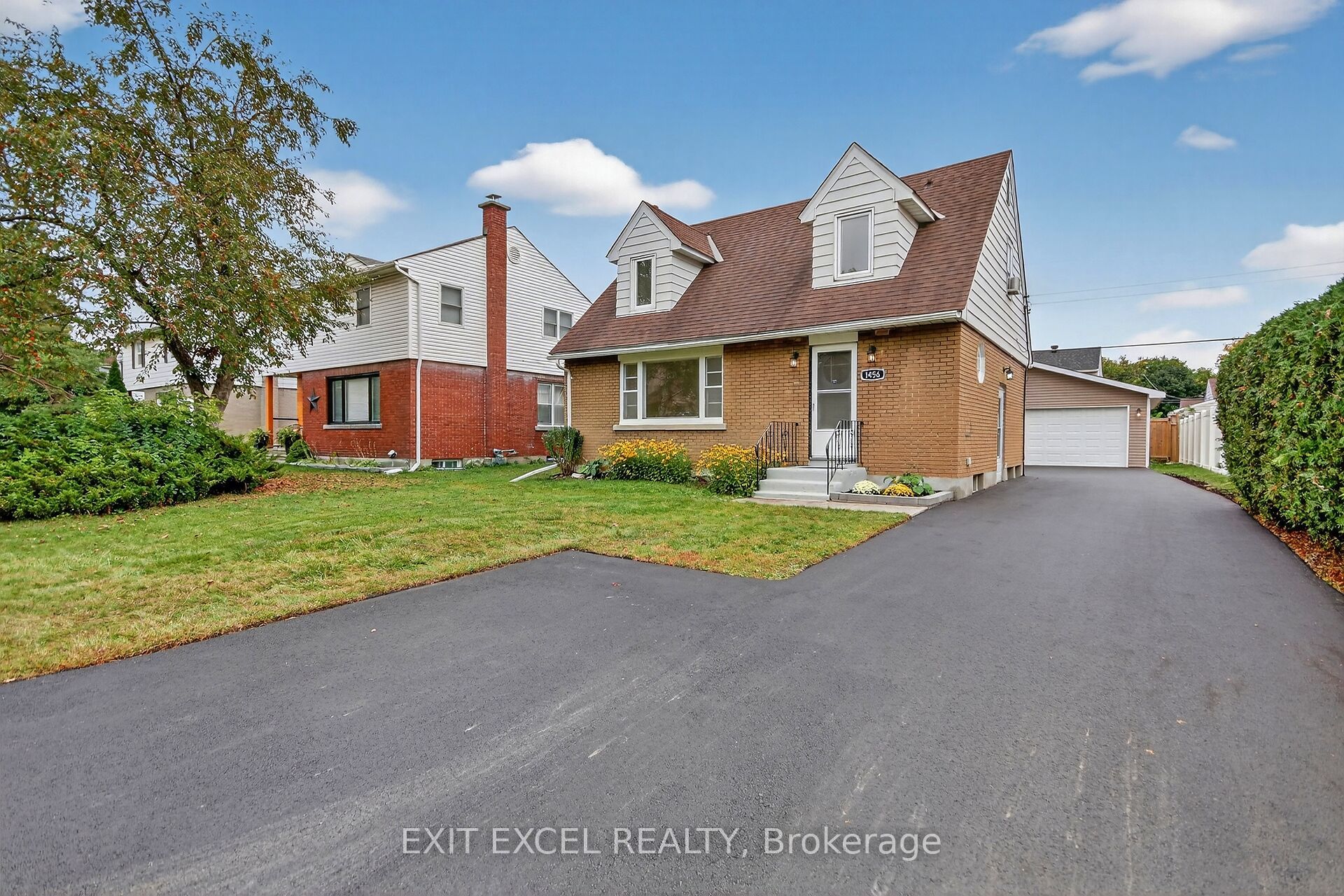 1456 Larose Avenue Property Photo 1