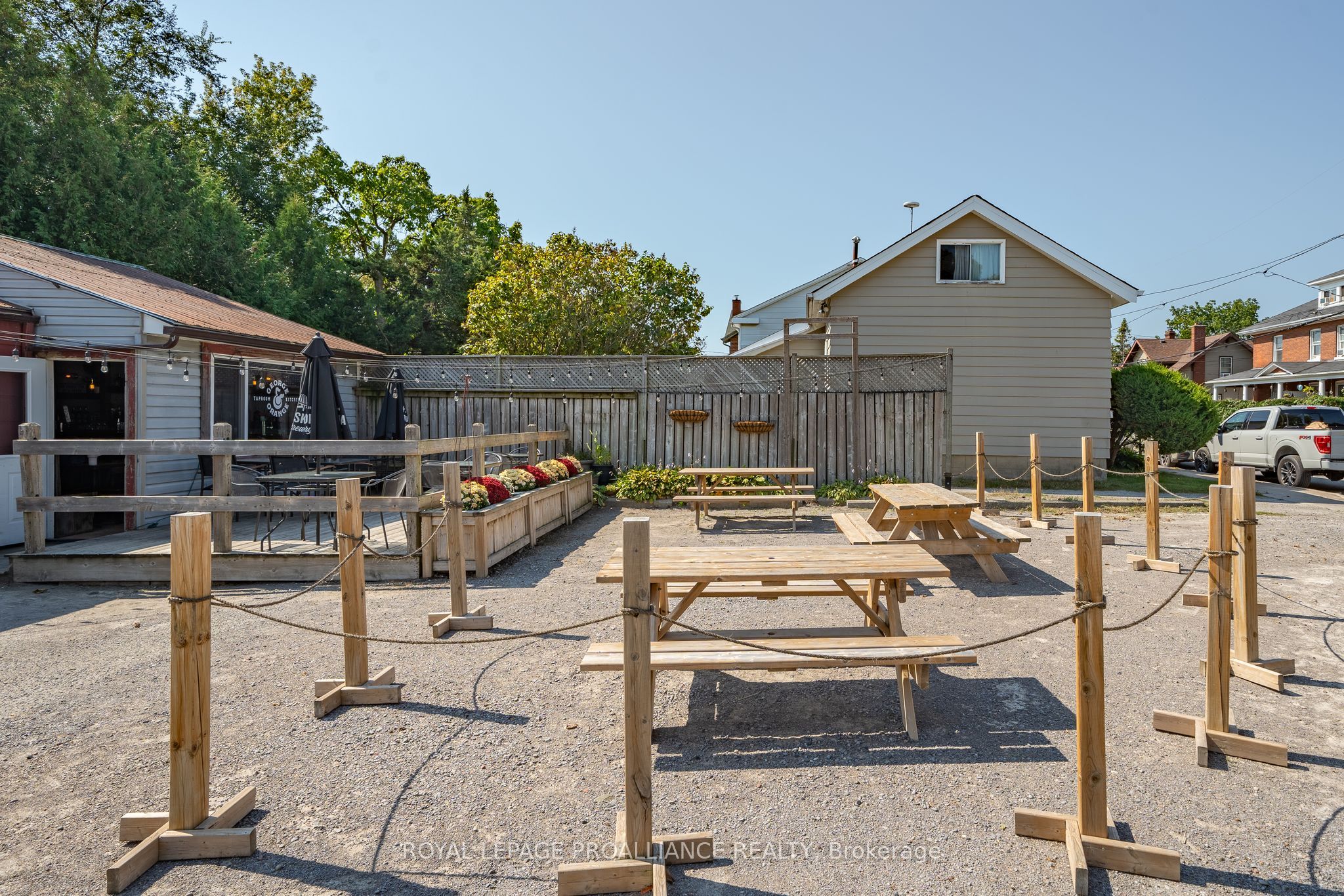 67 Orange St Property Photo 4