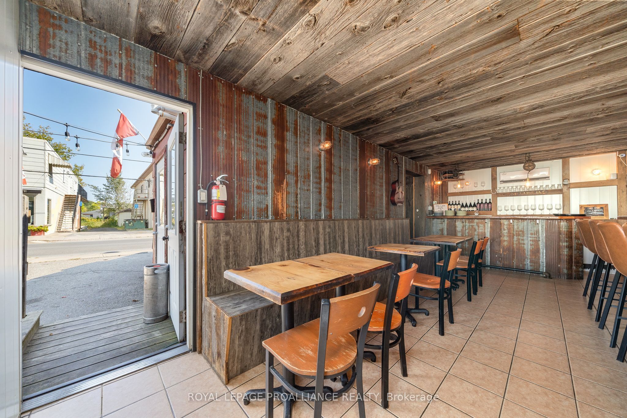 67 Orange St Property Photo 8