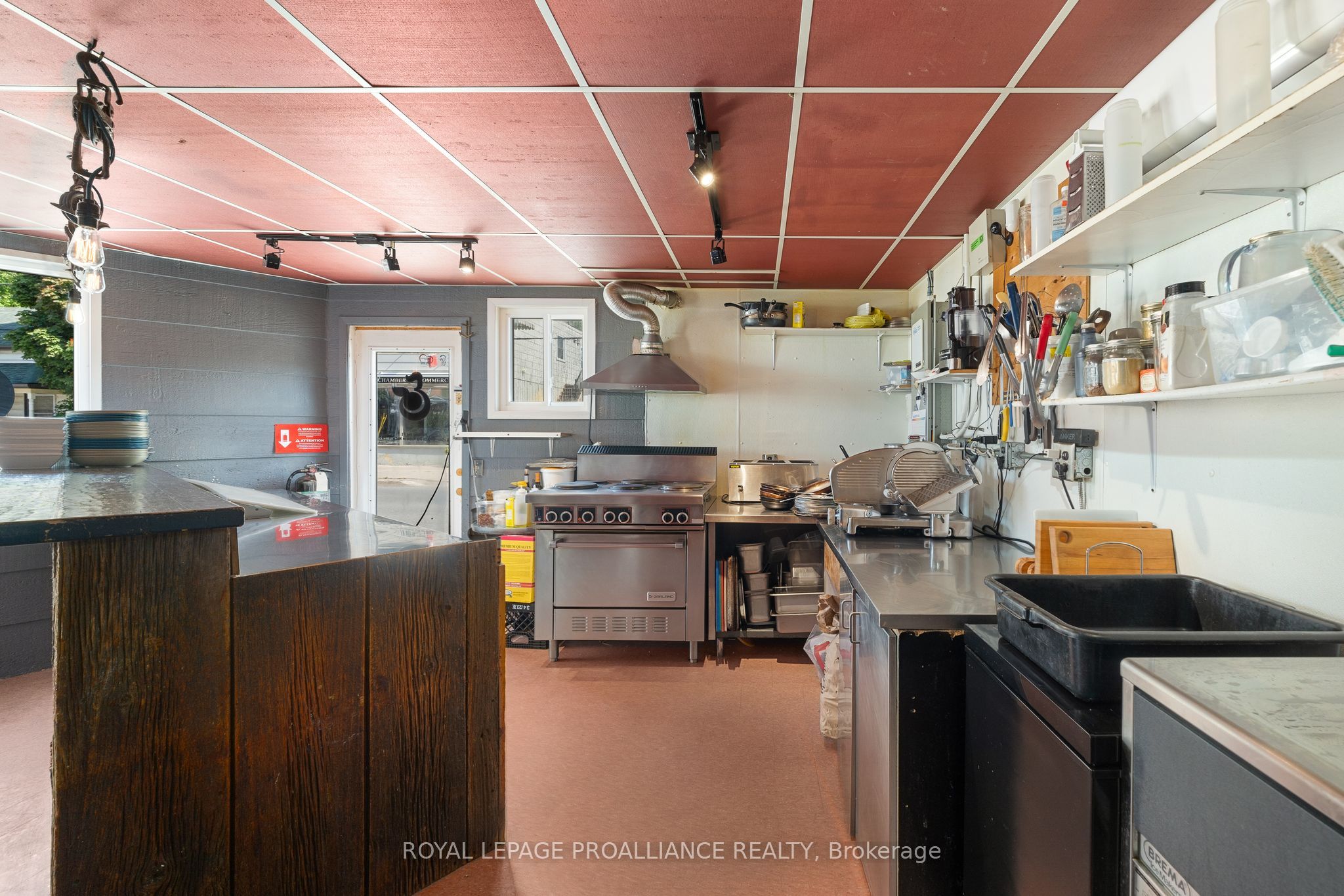 67 Orange St Property Photo 16