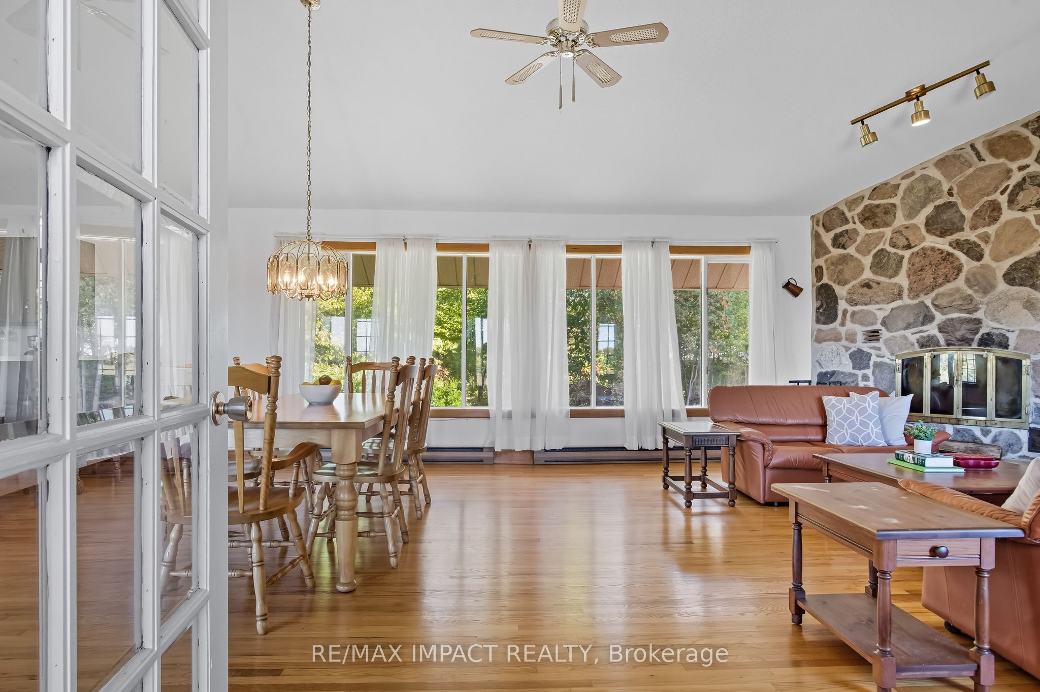 1530 10 Line W Property Photo 7