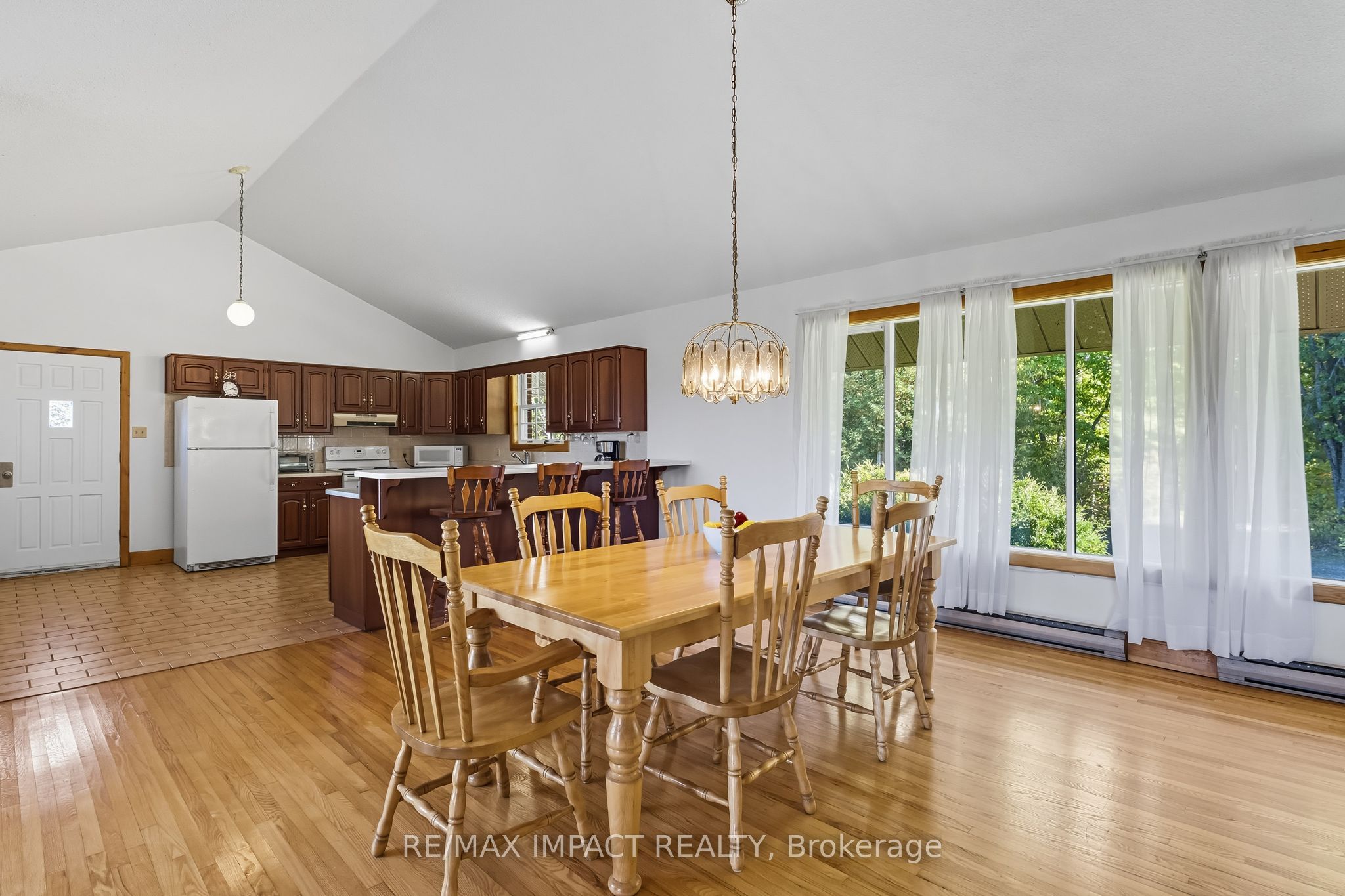 1530 10 Line W Property Photo 13