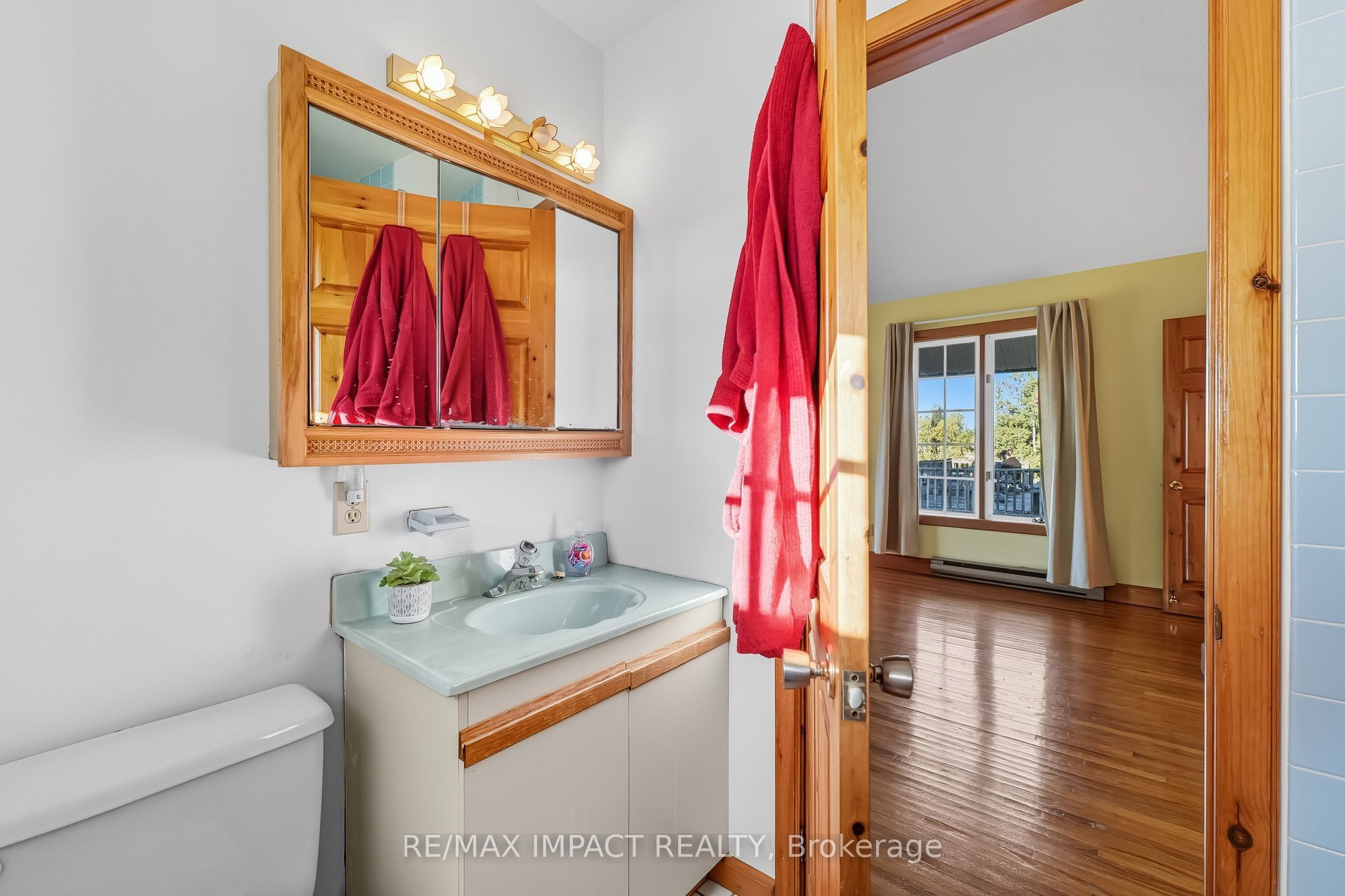 1530 10 Line W Property Photo 22