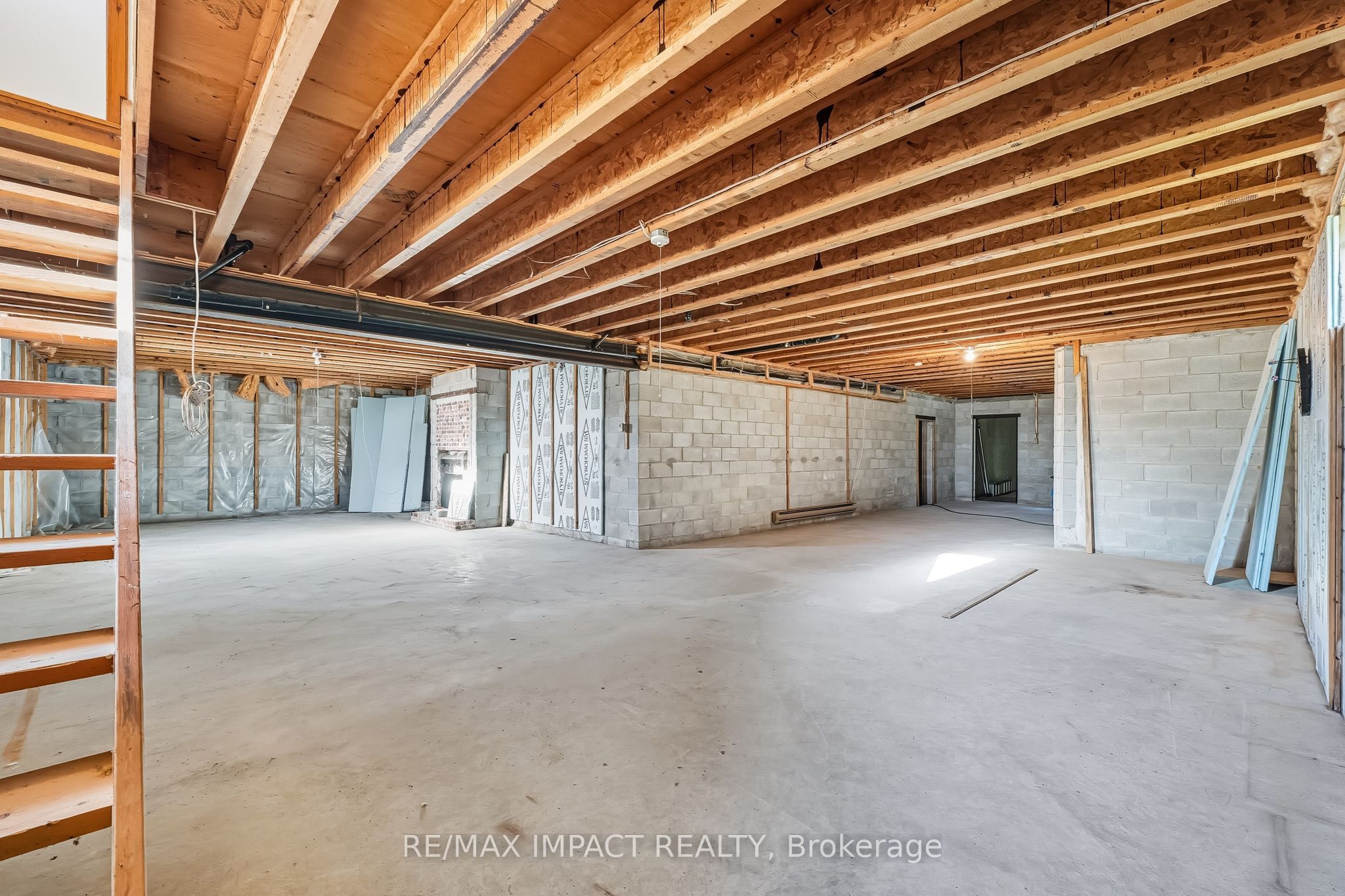 1530 10 Line W Property Photo 28