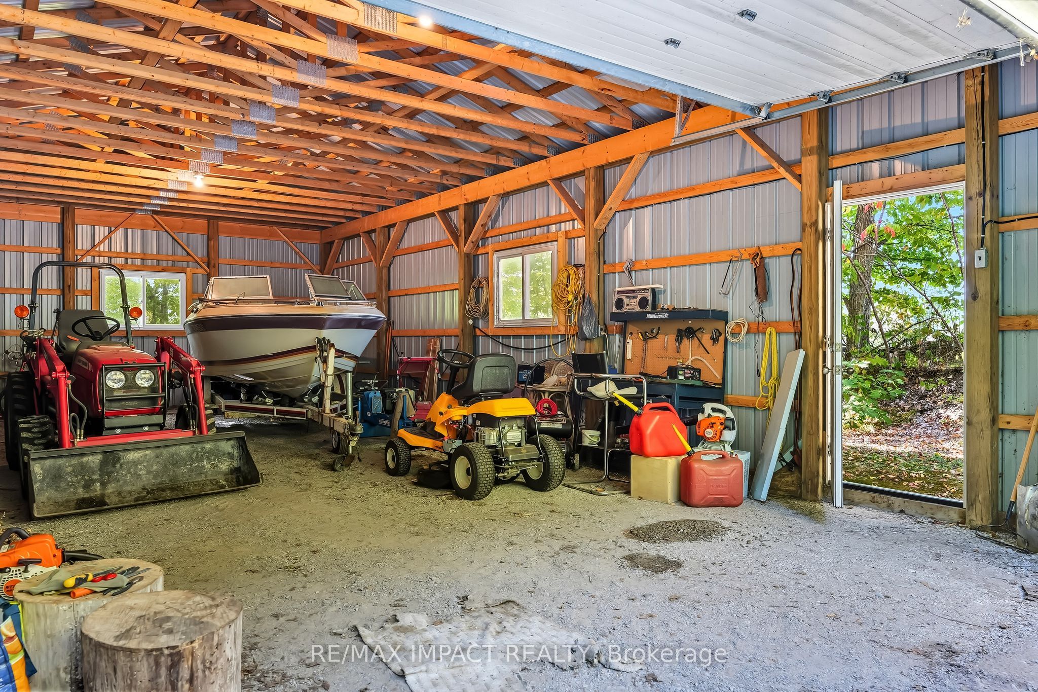 1530 10 Line W Property Photo 34