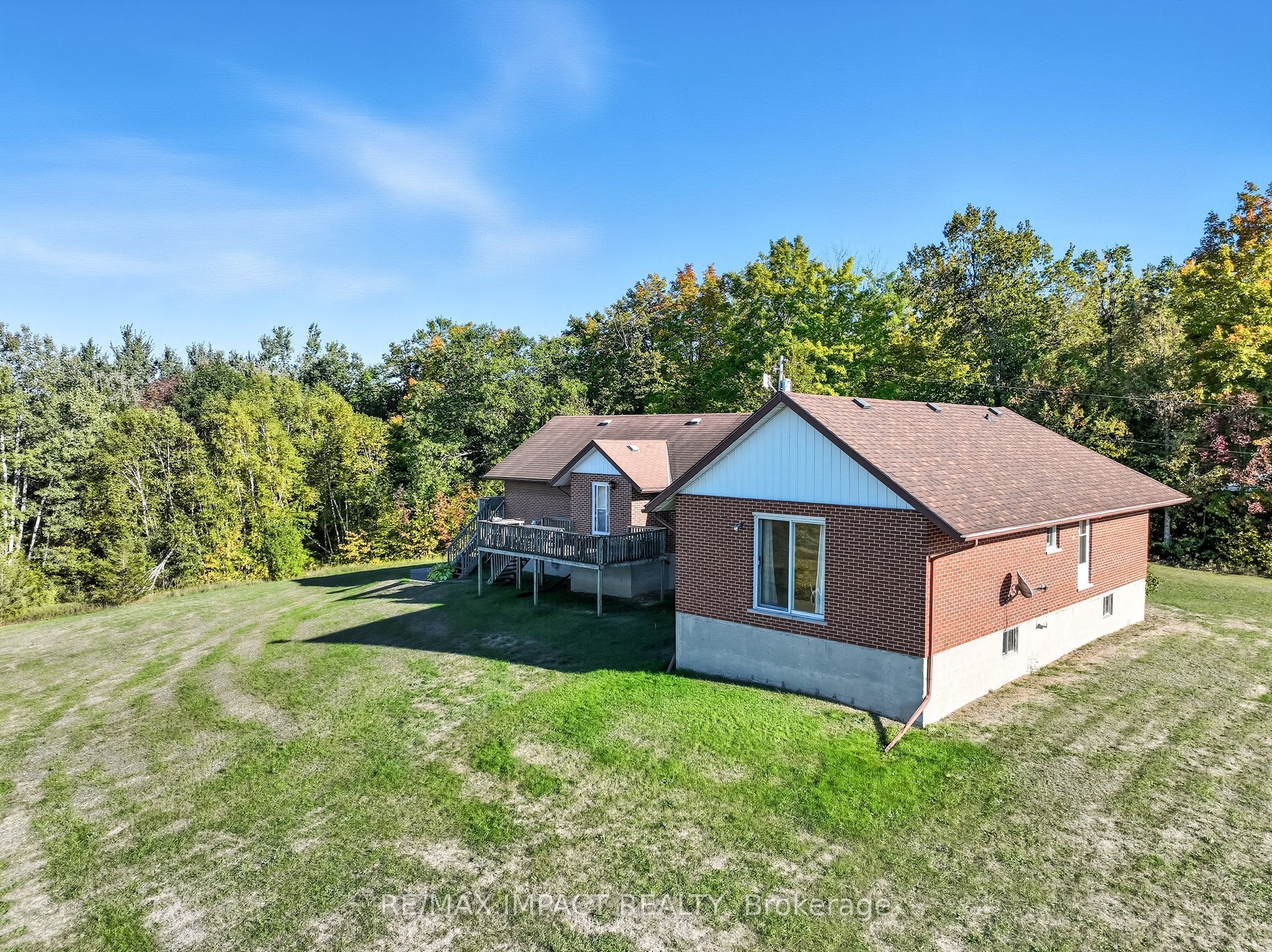 1530 10 Line W Property Photo 44