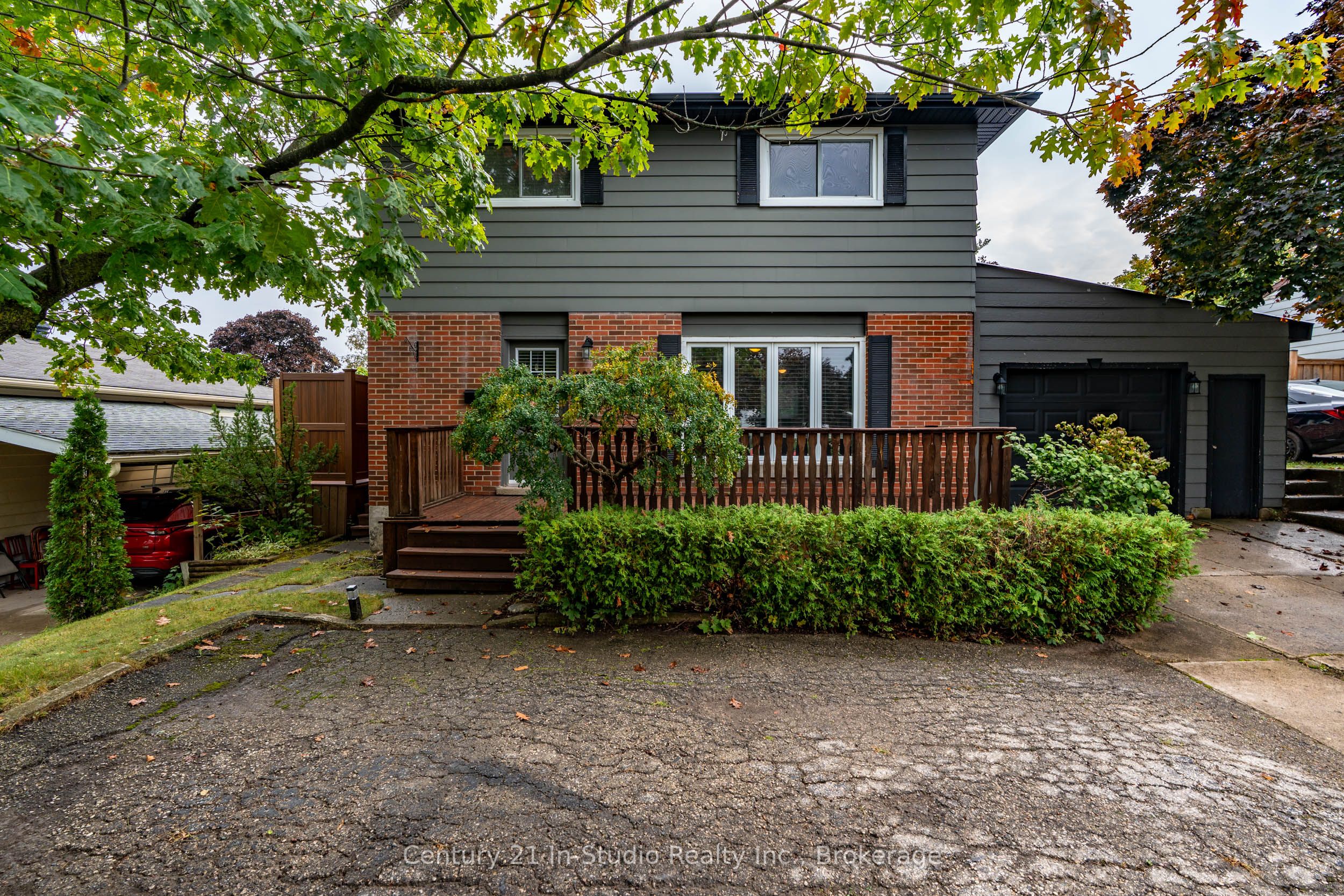 1065 10th Avenue E Property Photo 2