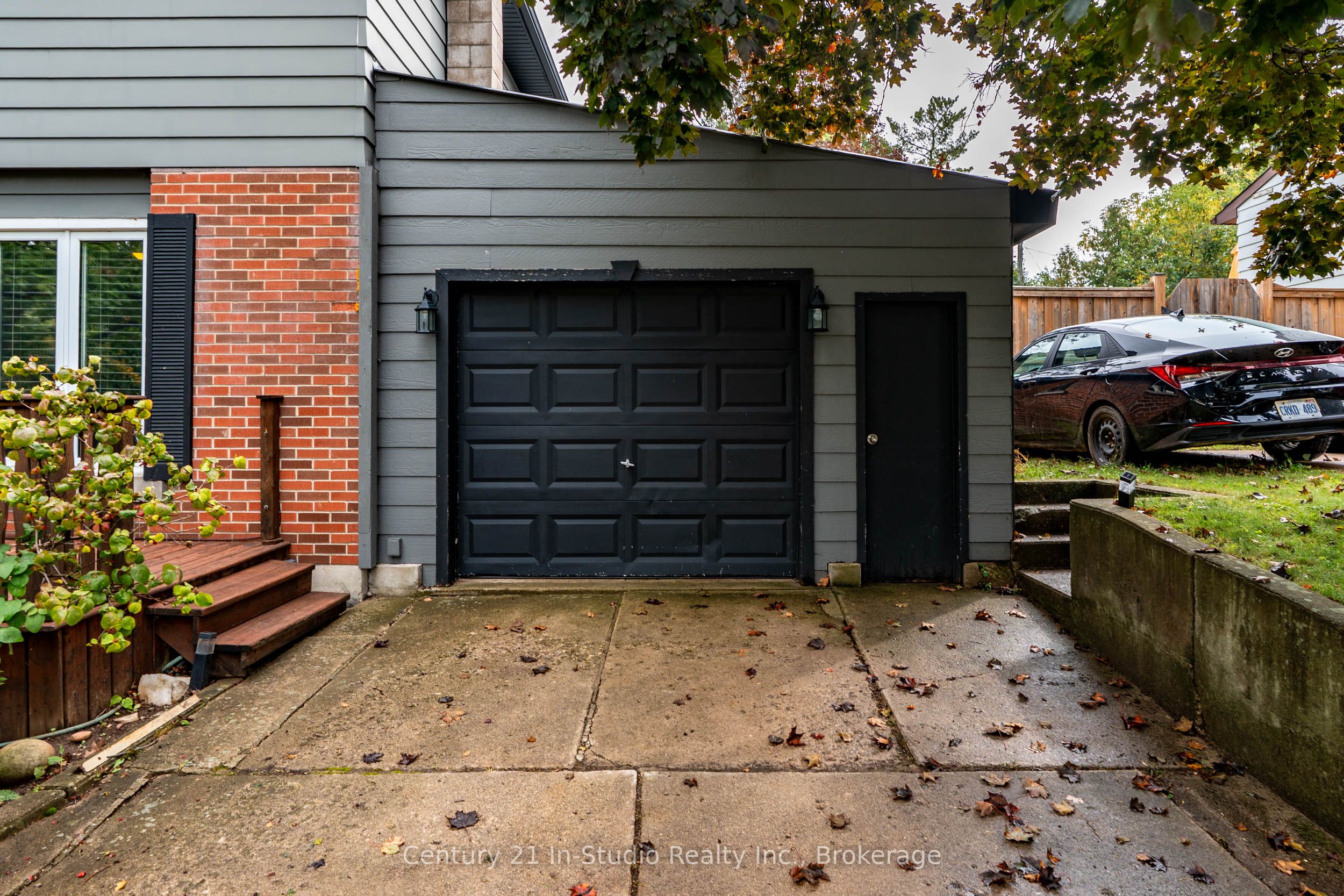 1065 10th Avenue E Property Photo 4