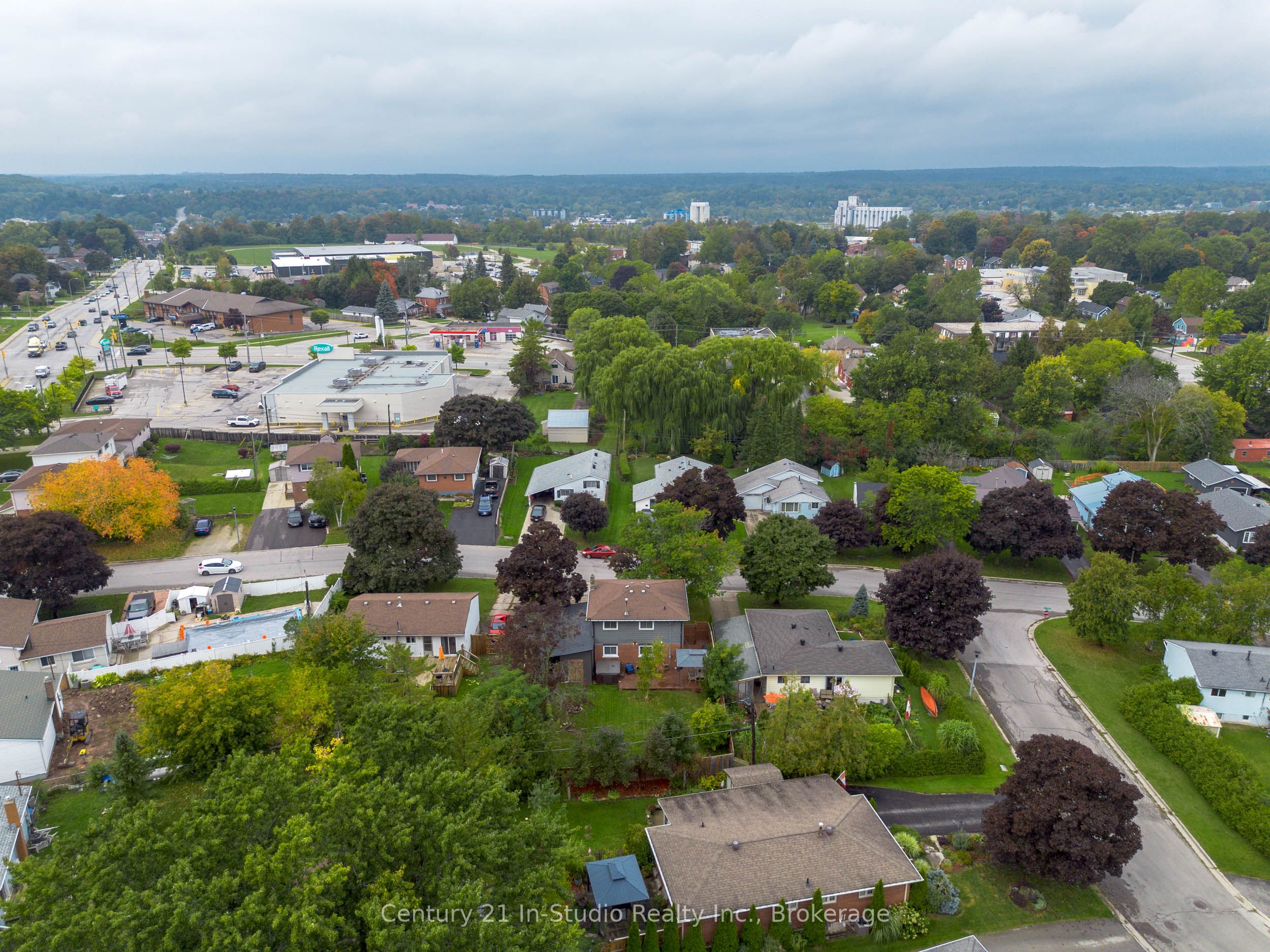 1065 10th Avenue E Property Photo 8